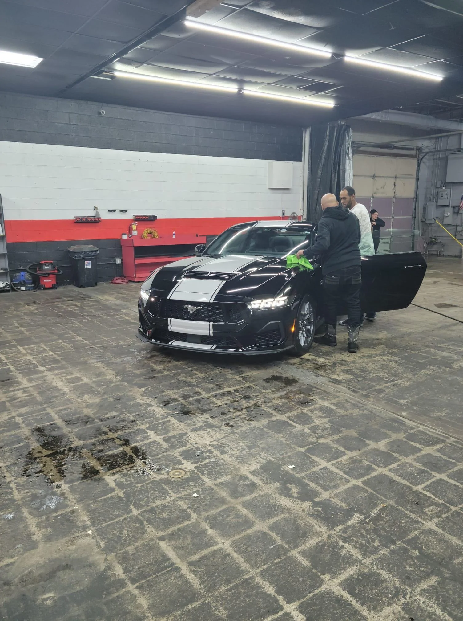 S650 Mustang It was time to stripe the car ready for street