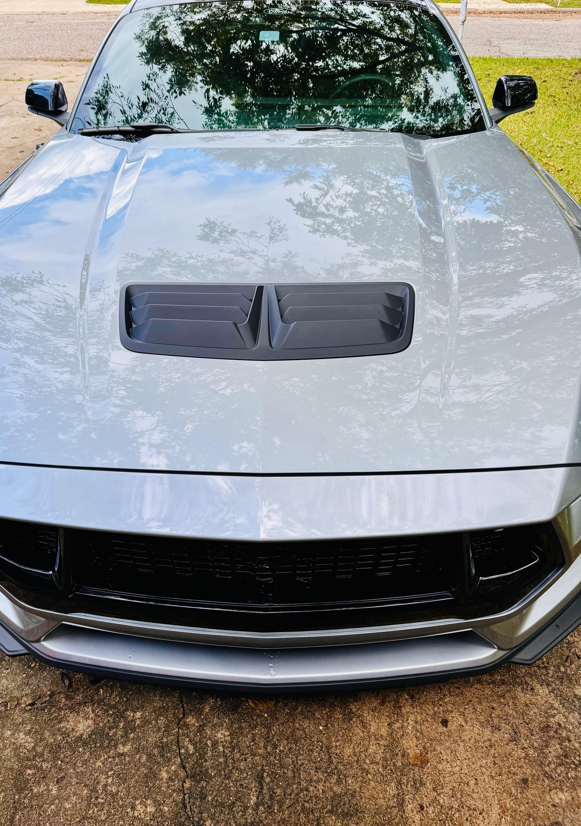 S650 Mustang RTR hood vent installed! RTR hood vent