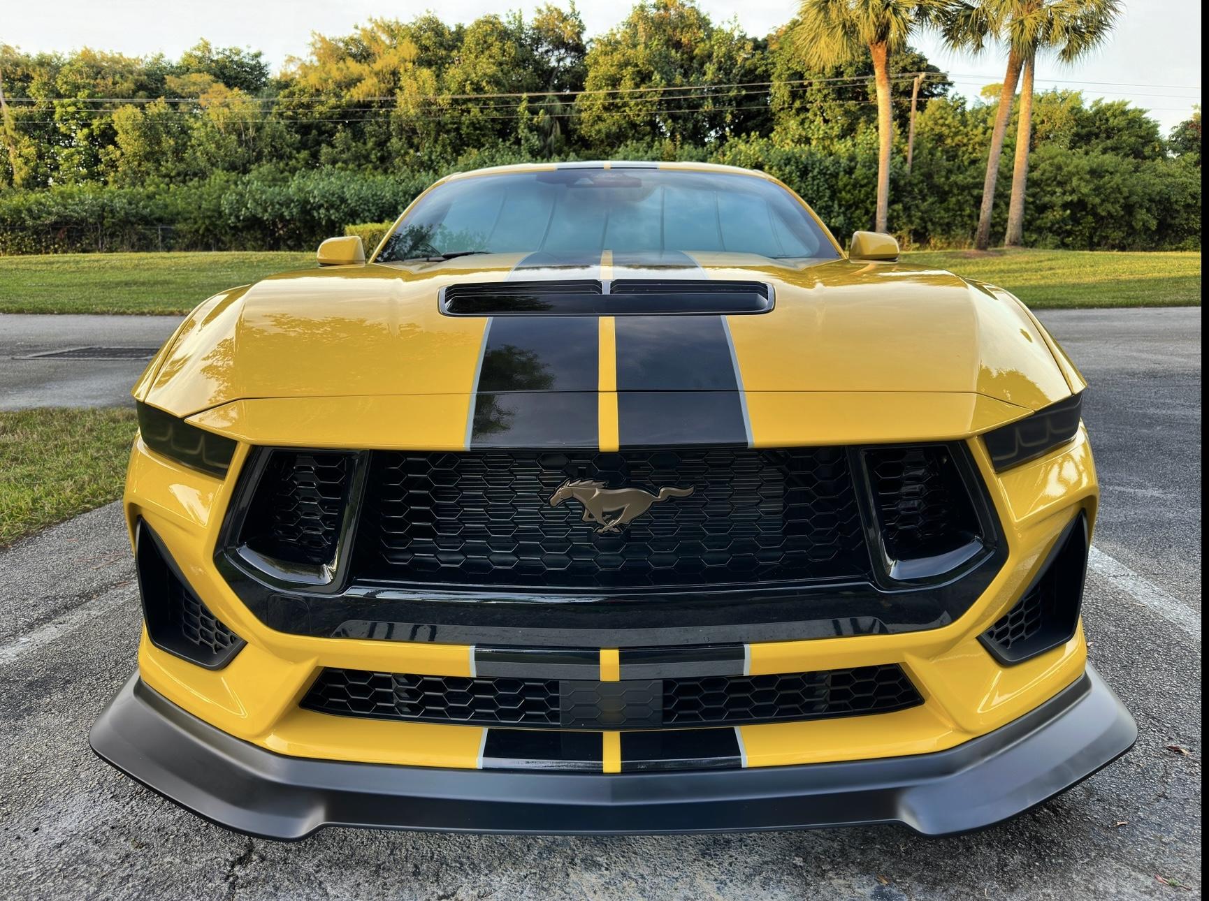 S650 Mustang RTR hood vent installed! IMG_2874