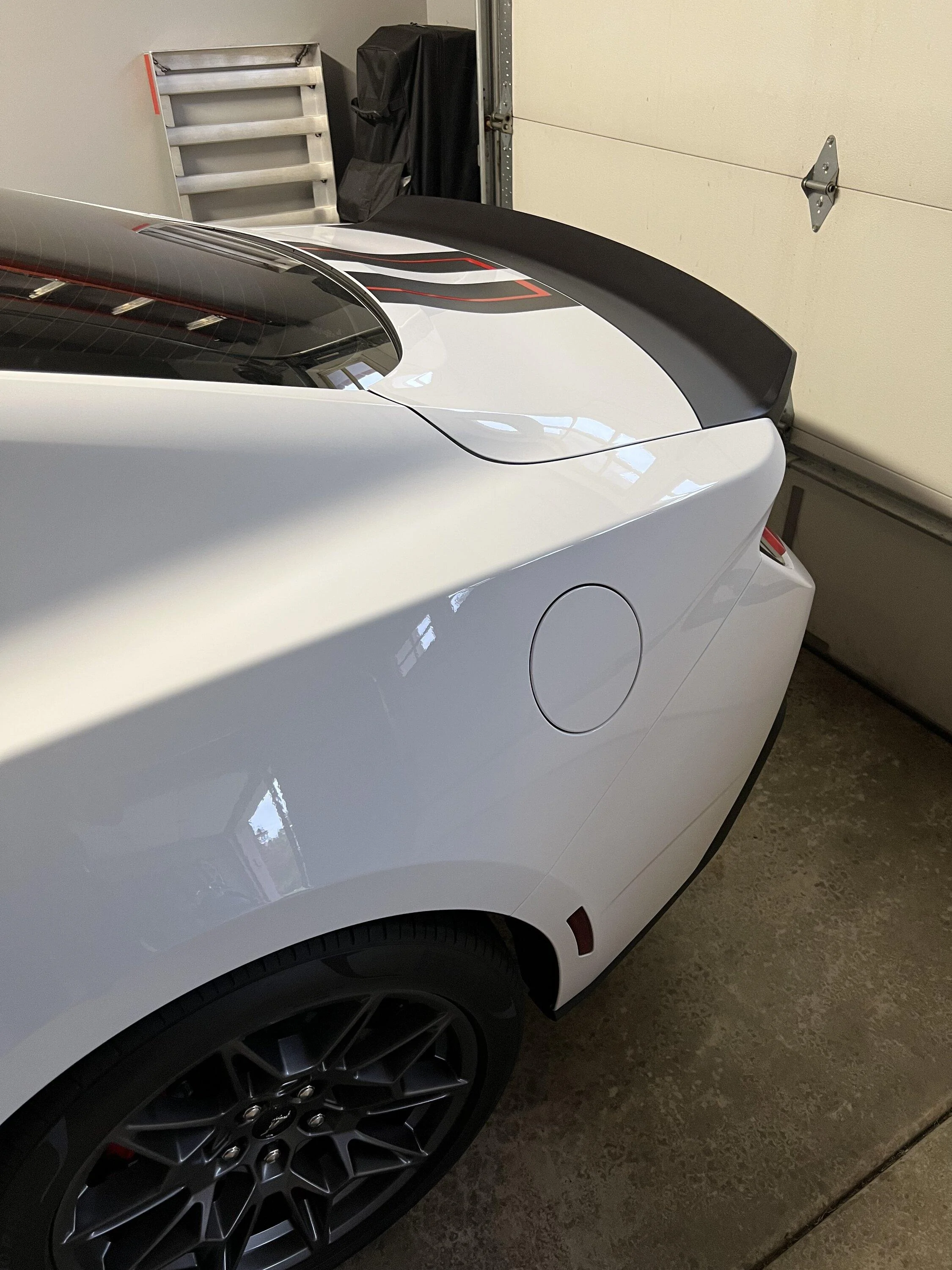 S650 Mustang RTR hood vent installed! IMG_8151