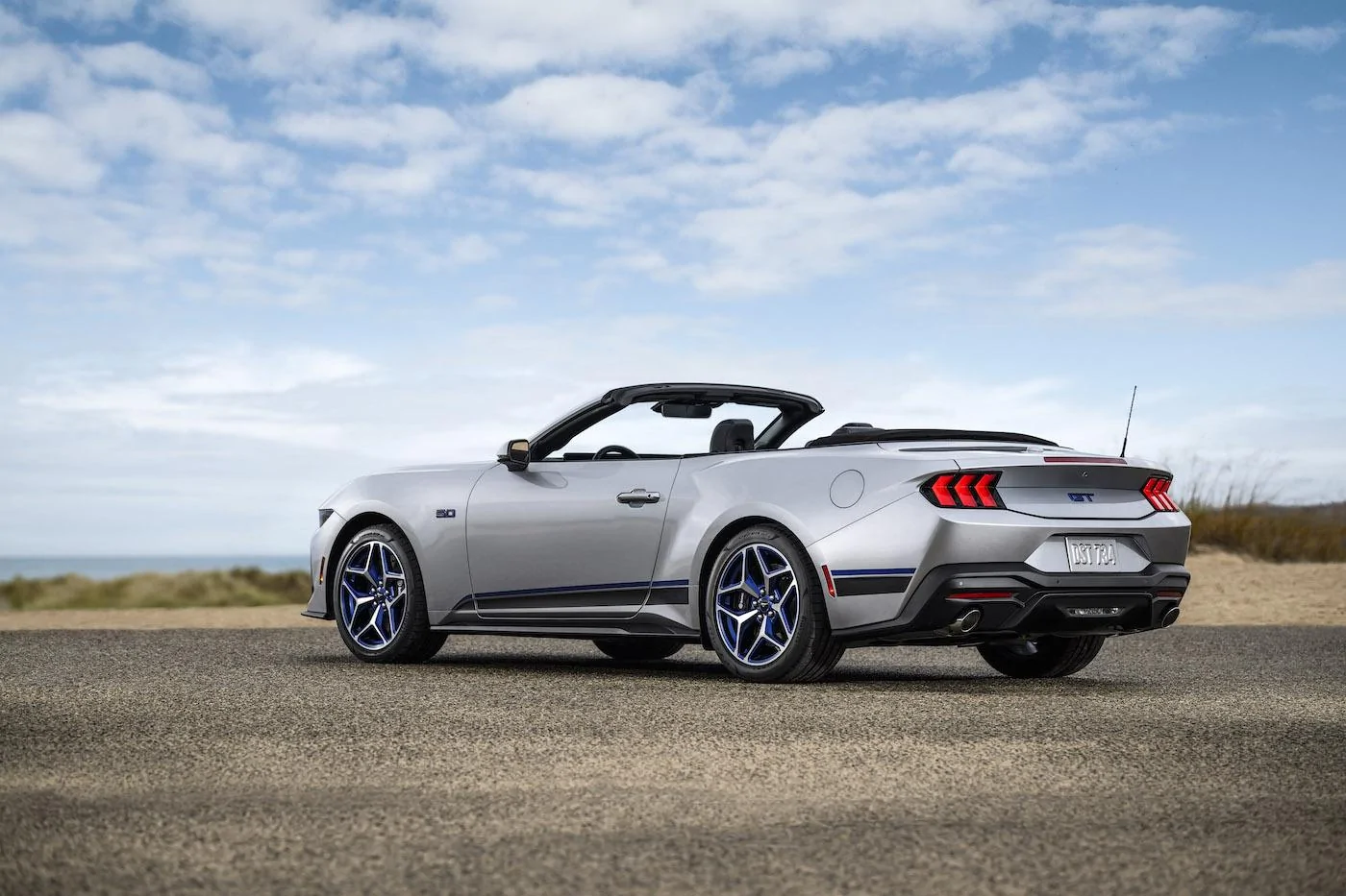 S650 Mustang 2024 Mustang GT California Special Package Revealed w/ Rave Blue Accent Styling, Wheels & Graphics 2024 Ford Mustang GT California Special_02