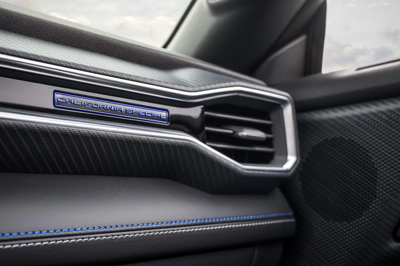 S650 Mustang 2024 Mustang GT California Special Package Revealed w/ Rave Blue Accent Styling, Wheels & Graphics 2024 Ford Mustang GT California Special_17