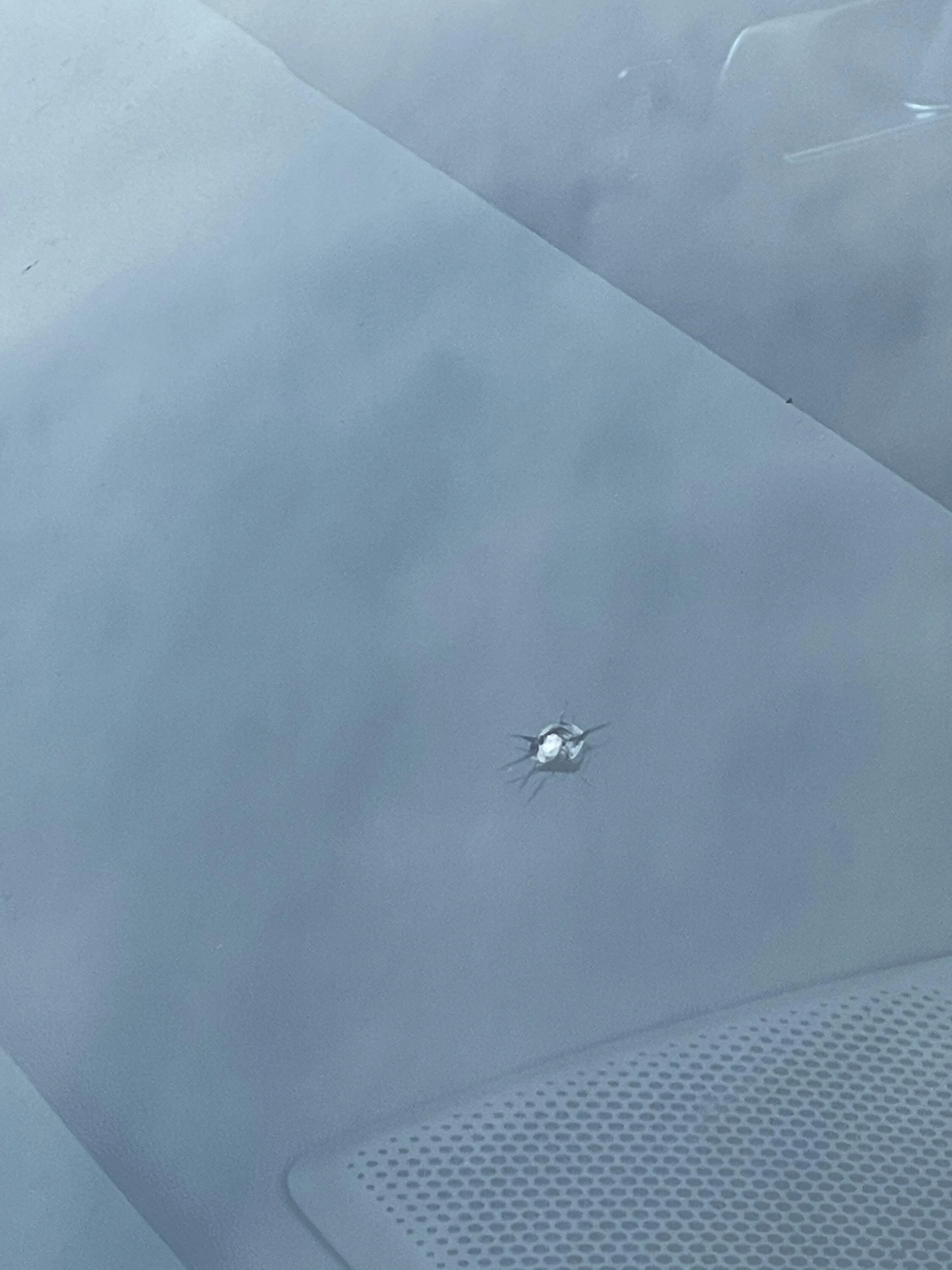 S650 Mustang Window scratched before delivery and repair IMG_3227
