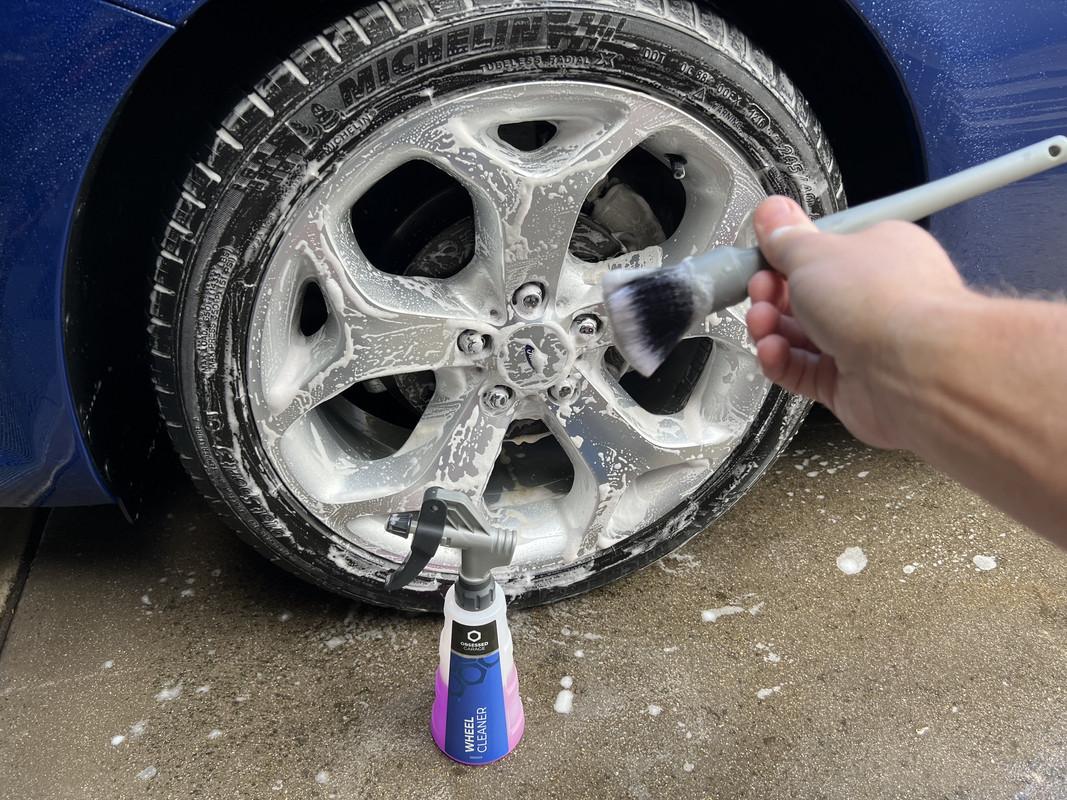 S650 Mustang Must Have Tools for Wheel & Tire Cleaning img-7692-