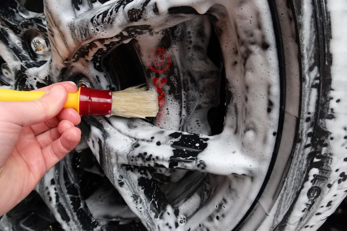 S650 Mustang Must Have Tools for Wheel & Tire Cleaning img-0206-jpg