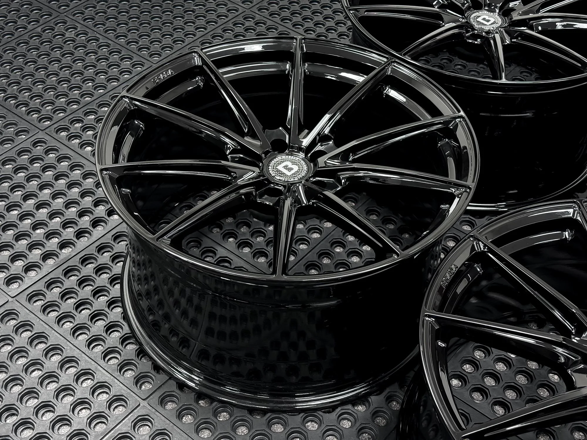 S650 Mustang 20" Brada FormTech Series CX1 CX3 S650 Ford Mustang BRADA CX1 GLOSS BLACK-2
