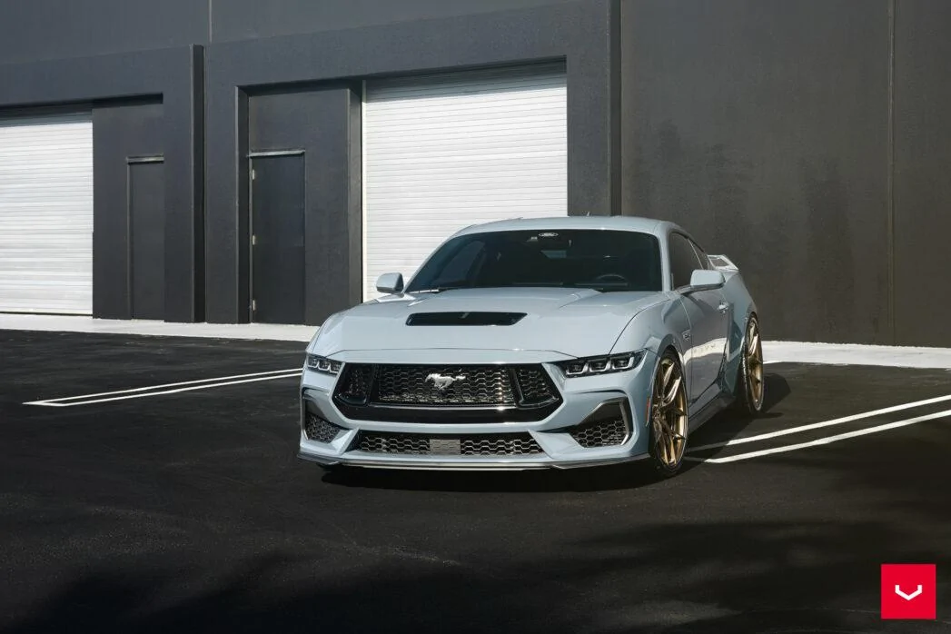 S650-Mustang-GT-Hybrid-Forged-Series-HF-5-©-Vossen-Wheels-2023-2-1047x698.jpg