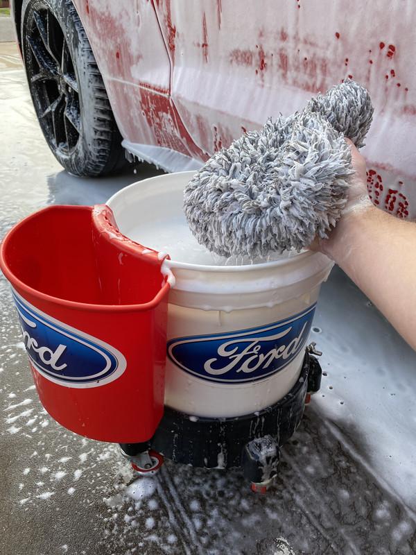 S650 Mustang Wash Media: Mitts, Sponges & Pads IMG-0177