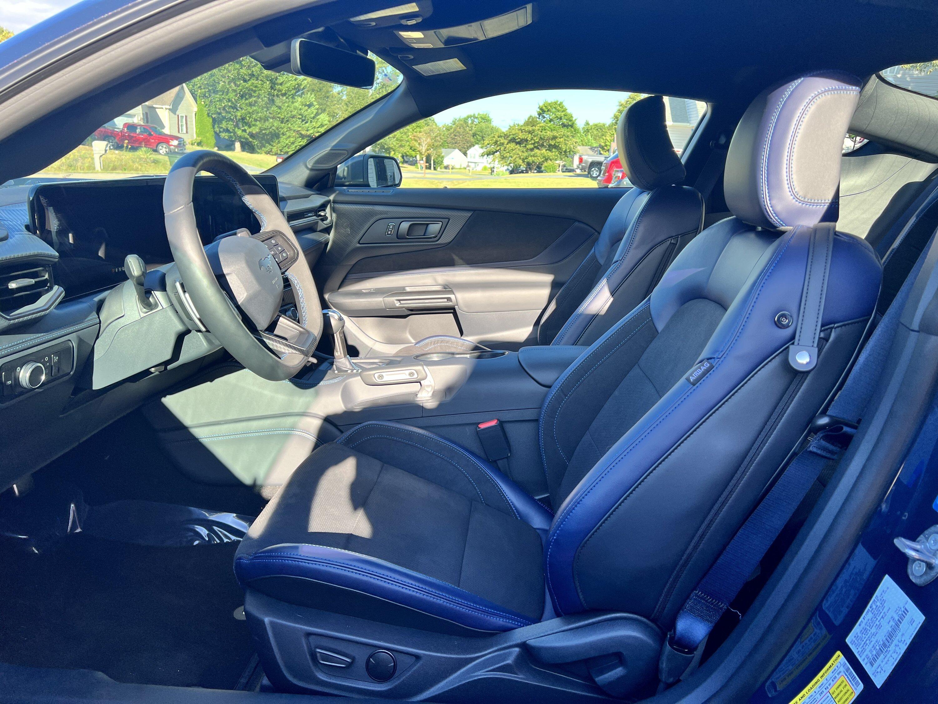 S650 Mustang Blue Ember Dark Horse For Sale - Price Reduced IMG_2395.JPG