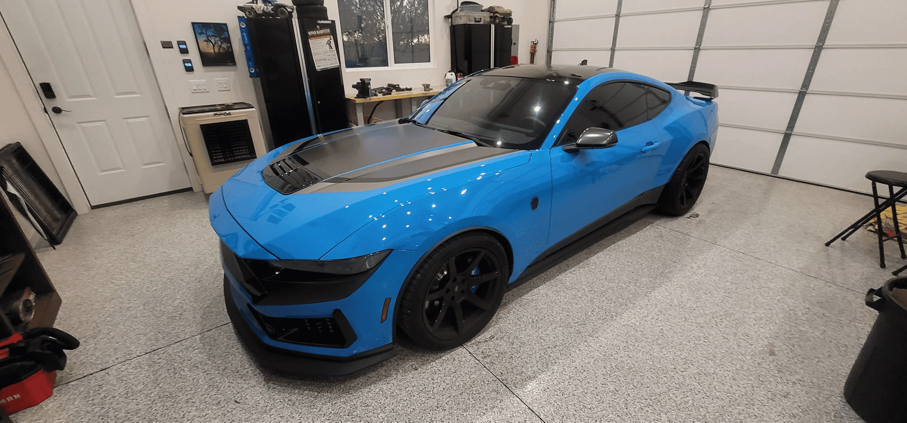 S650 Mustang roket's Dark Horse - "Azureus" Project 1702109117881