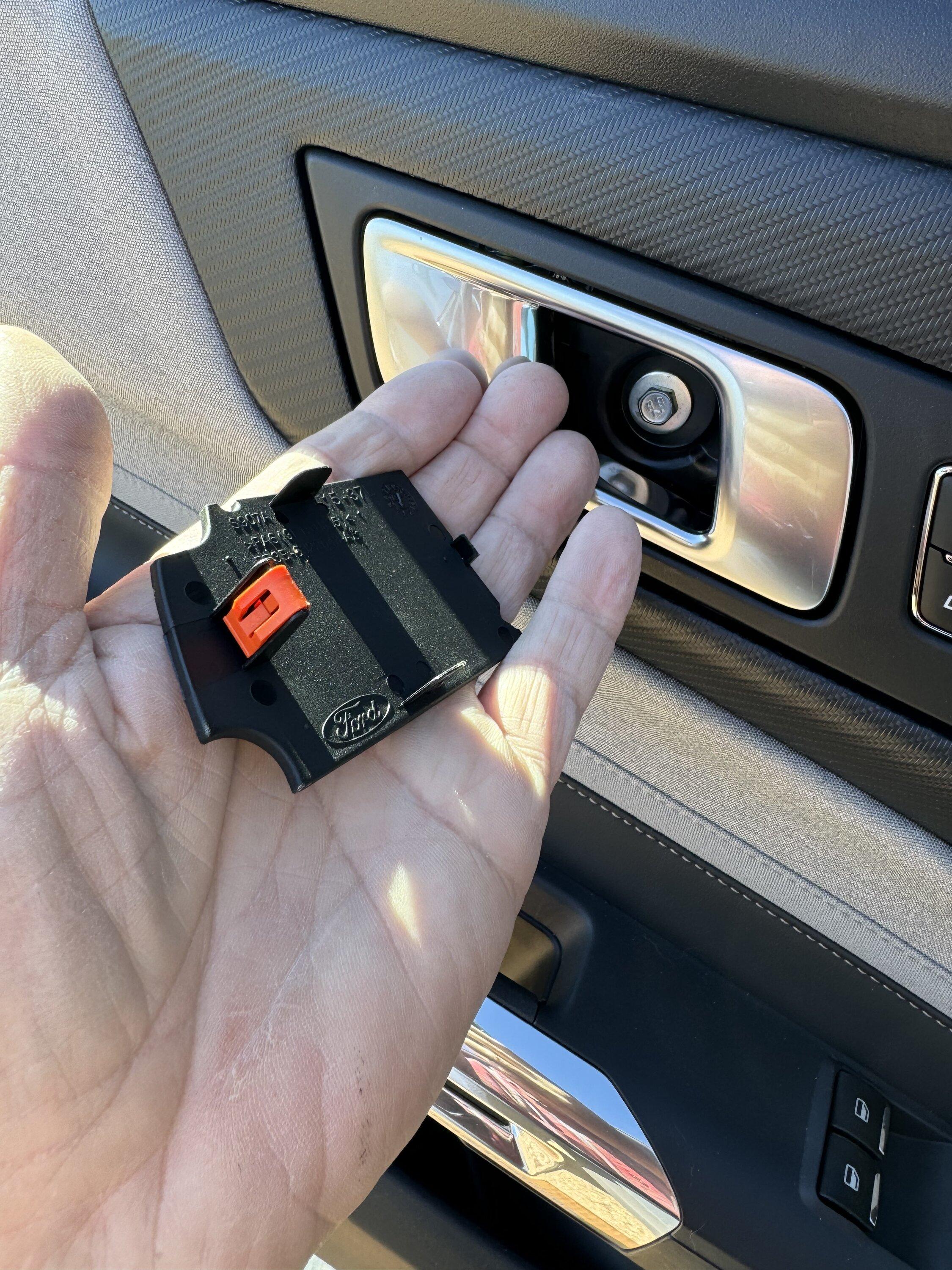 S650 Mustang Removed Door Panels for Speaker Upgrade - DIY Writeup IMG_0601