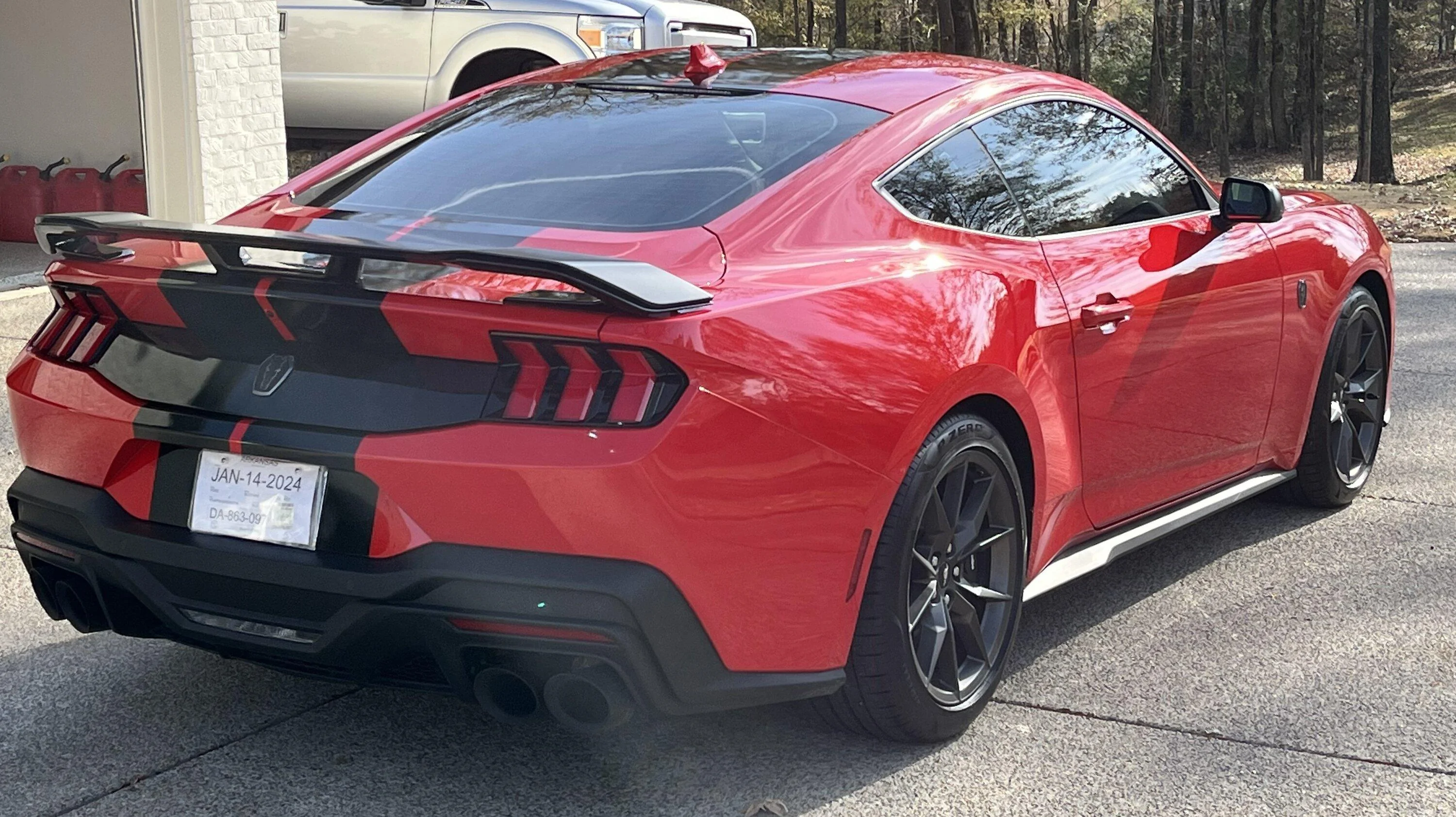 S650 Mustang It was time to stripe the car DH2