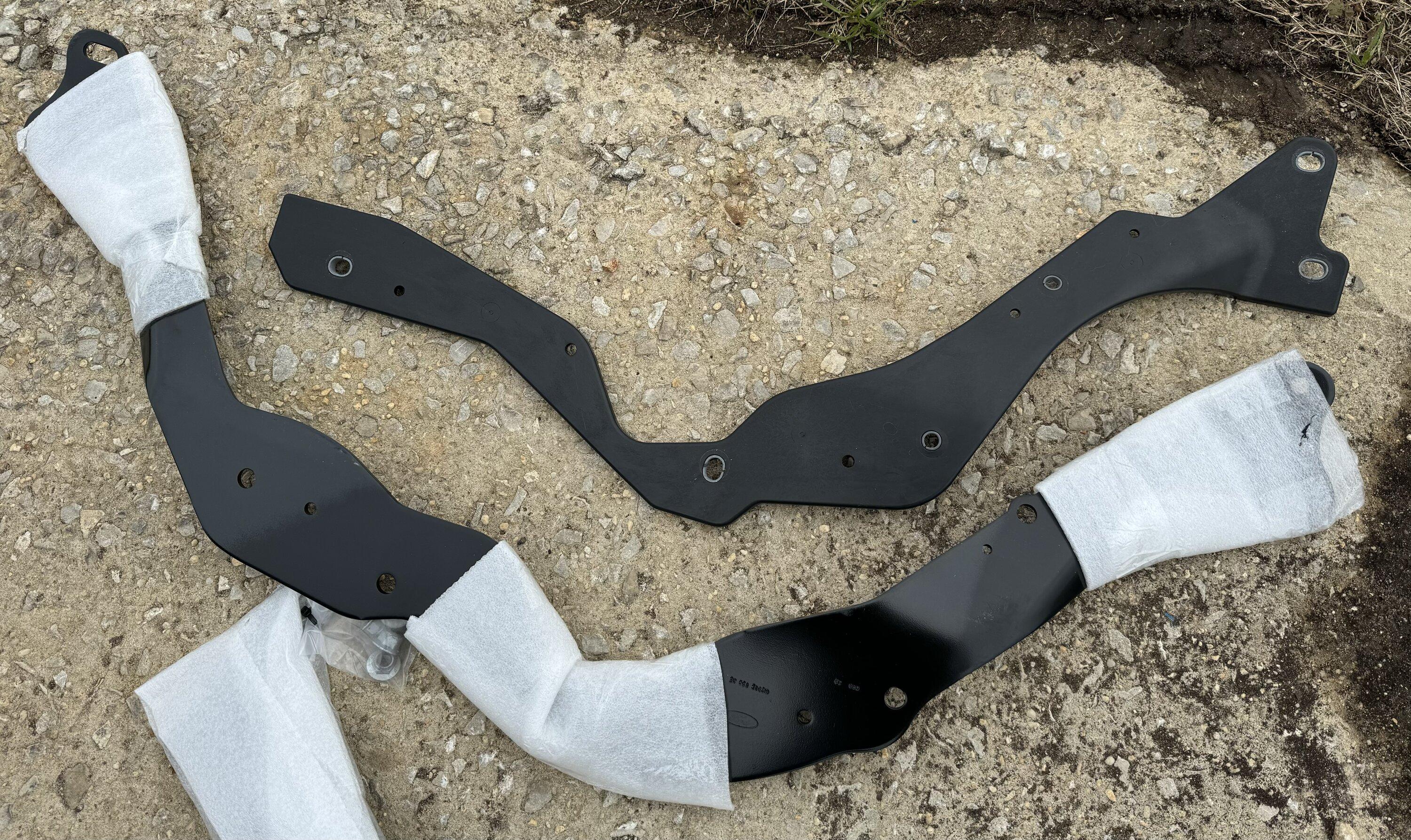 S650 Mustang DIY (photo essay) for Ford Performance under hood strut brace kit IMG_0641