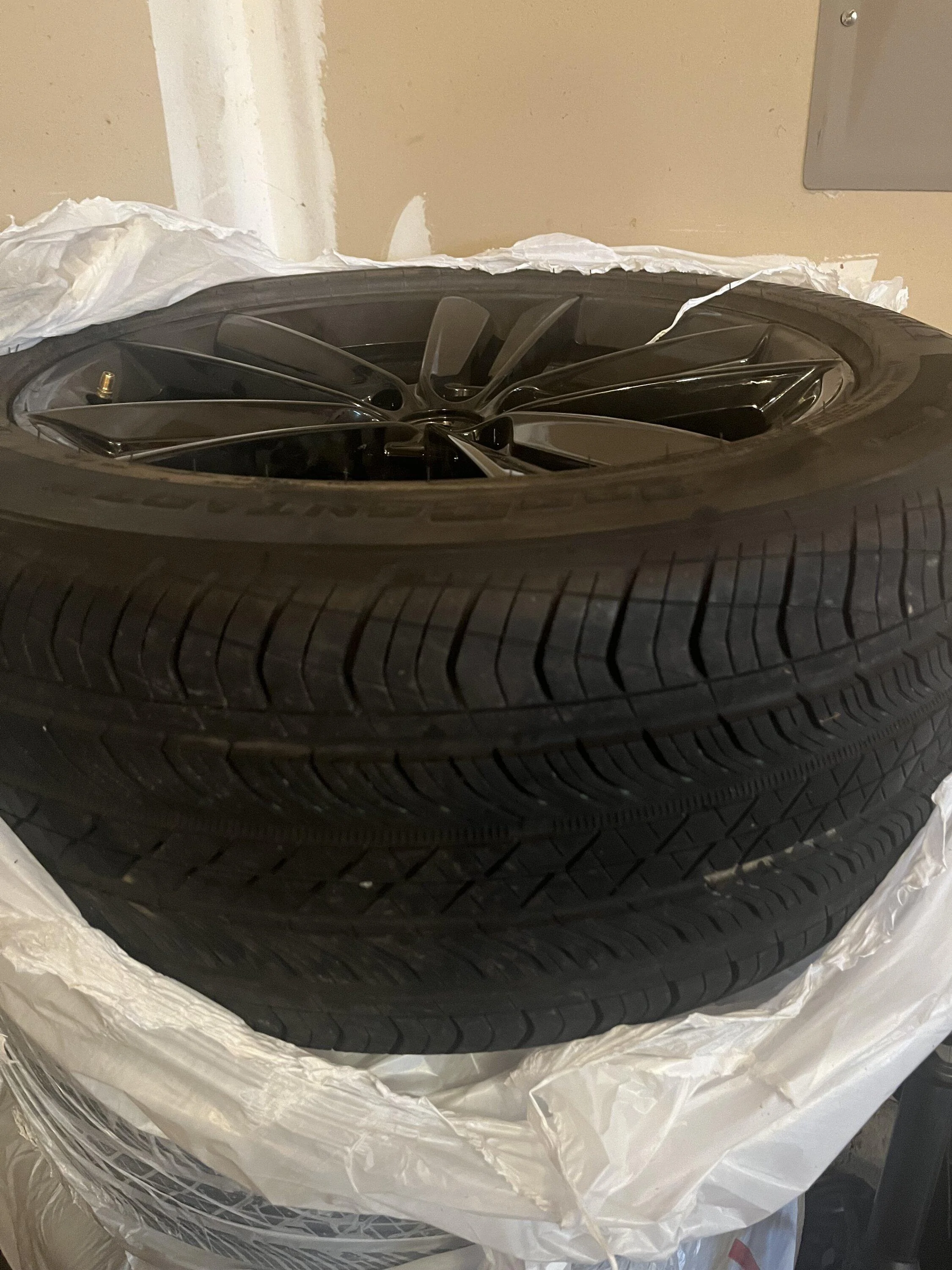 S650 Mustang OEM GT Wheels and Tires IMG_6665