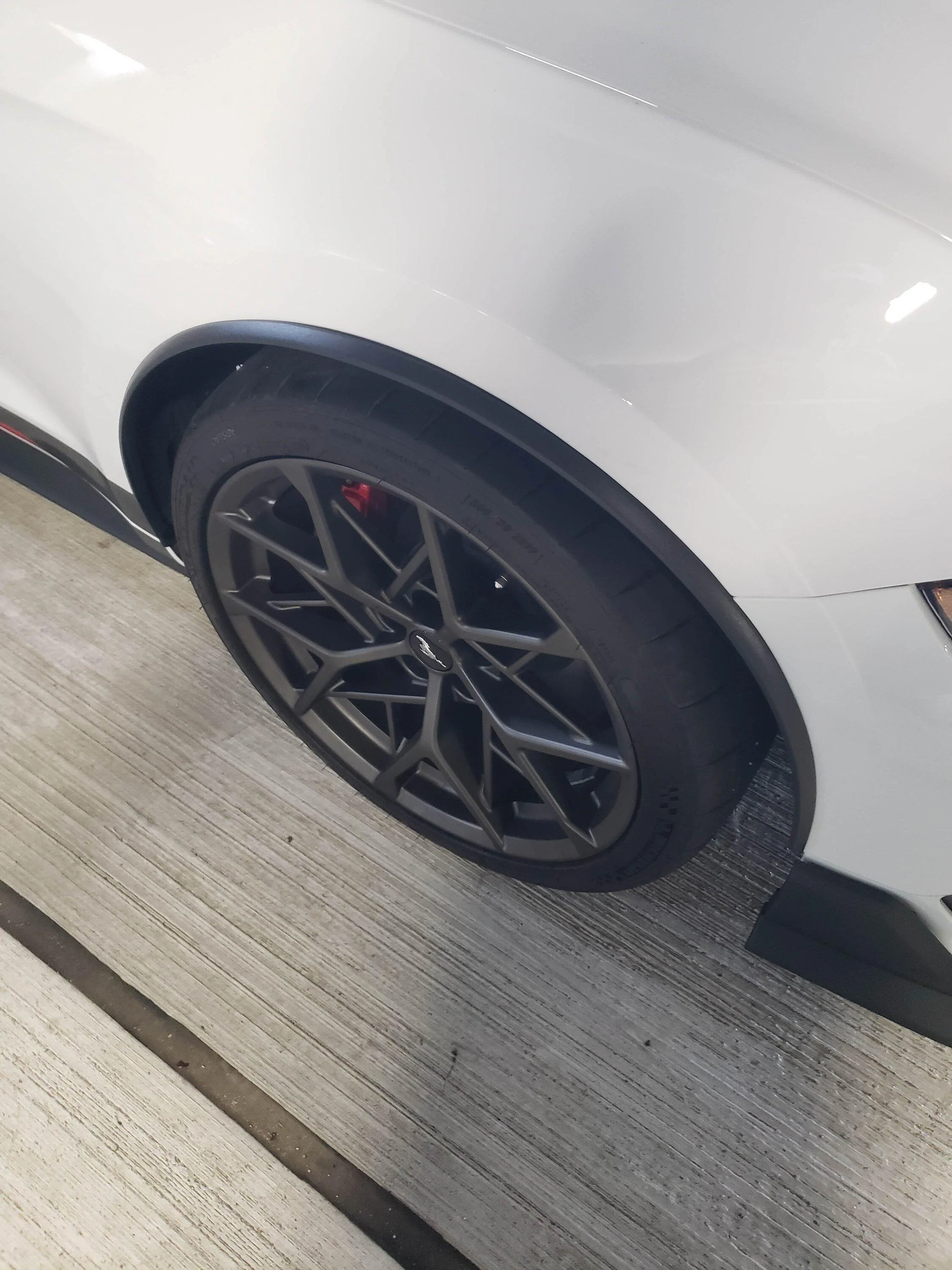 S650 Mustang Mach-1/Dark Horse Front Wheel Lip Mold Fender Flares 20210530_093541