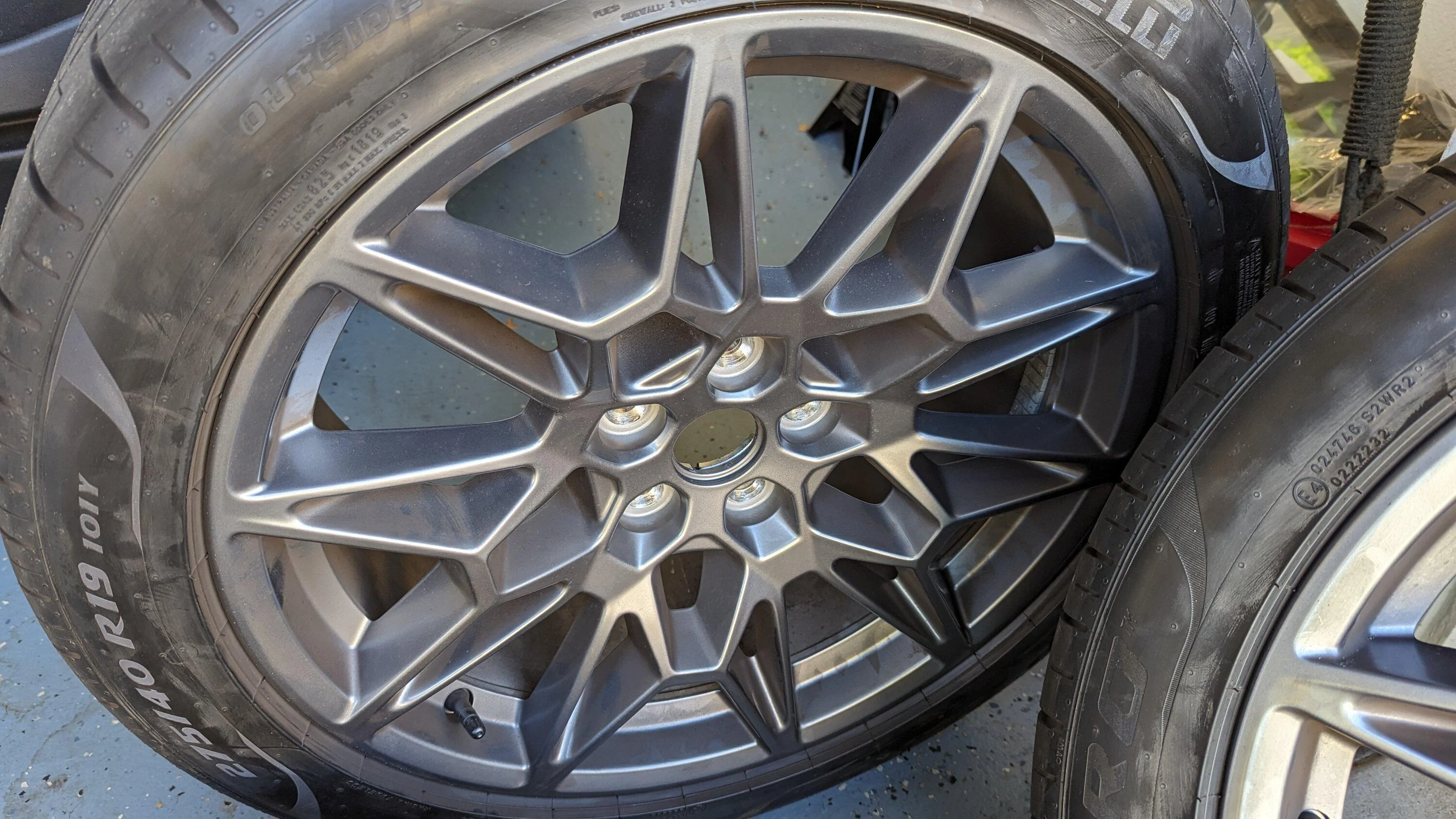S650 Mustang 2024 mustang Pirelli PZero tires(PZ4) $500 pxl_20231122_192644136-jpg-jpg