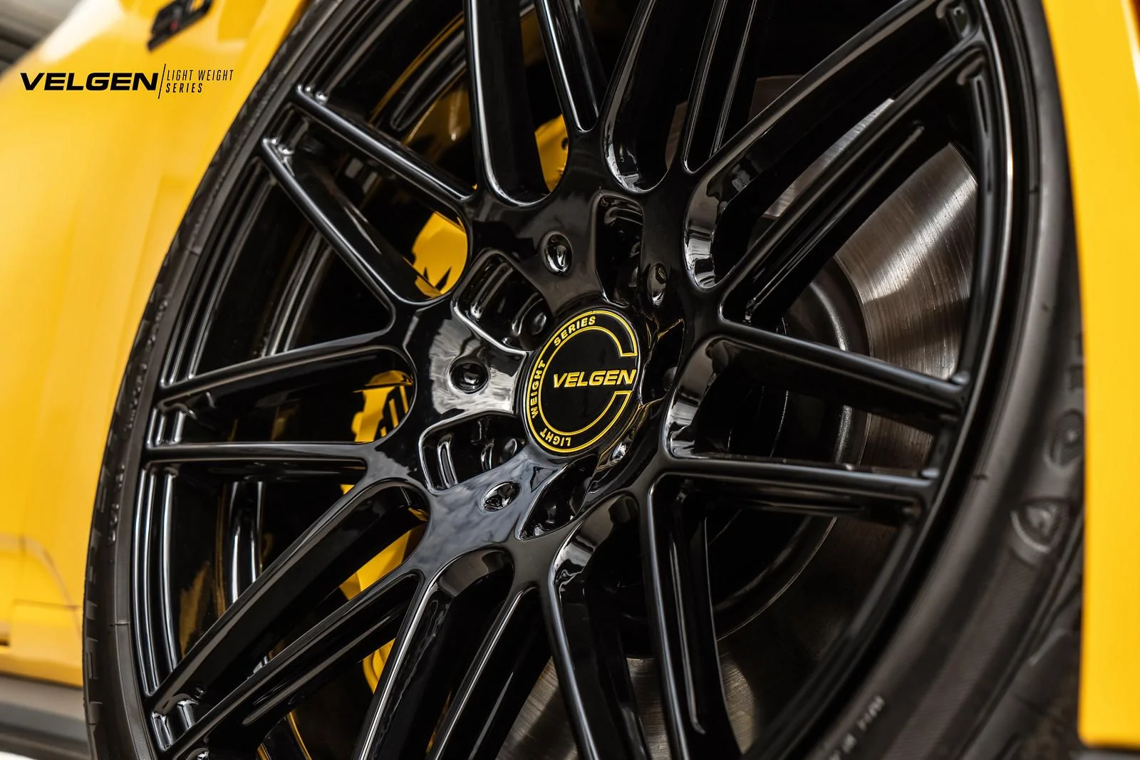 Ford Mustang S650 Velgen Light Weight VF9-2.webp