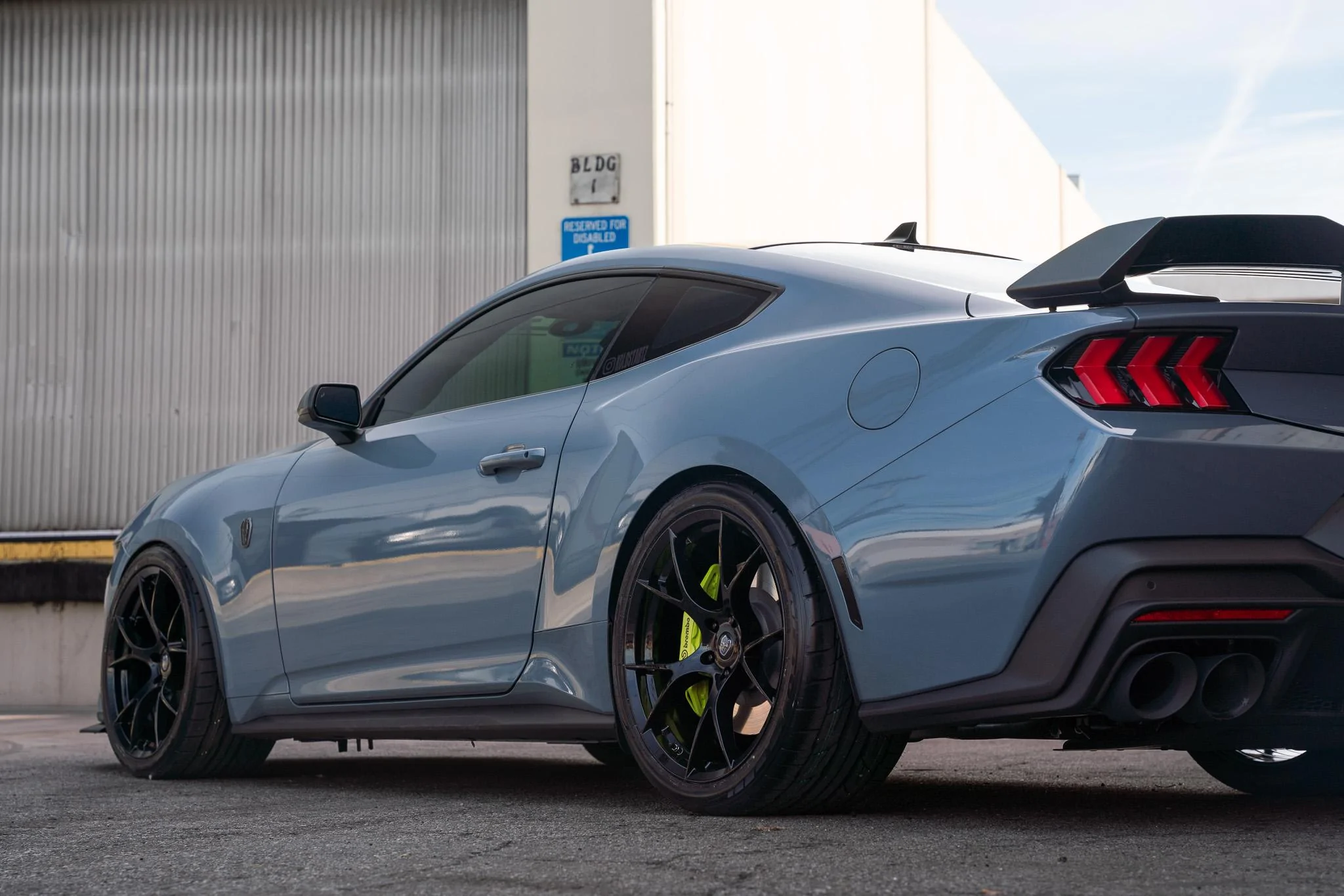 S650 Mustang Official S650 Dark Horse Aftermarket Wheel/Tire Thread! DSC06502