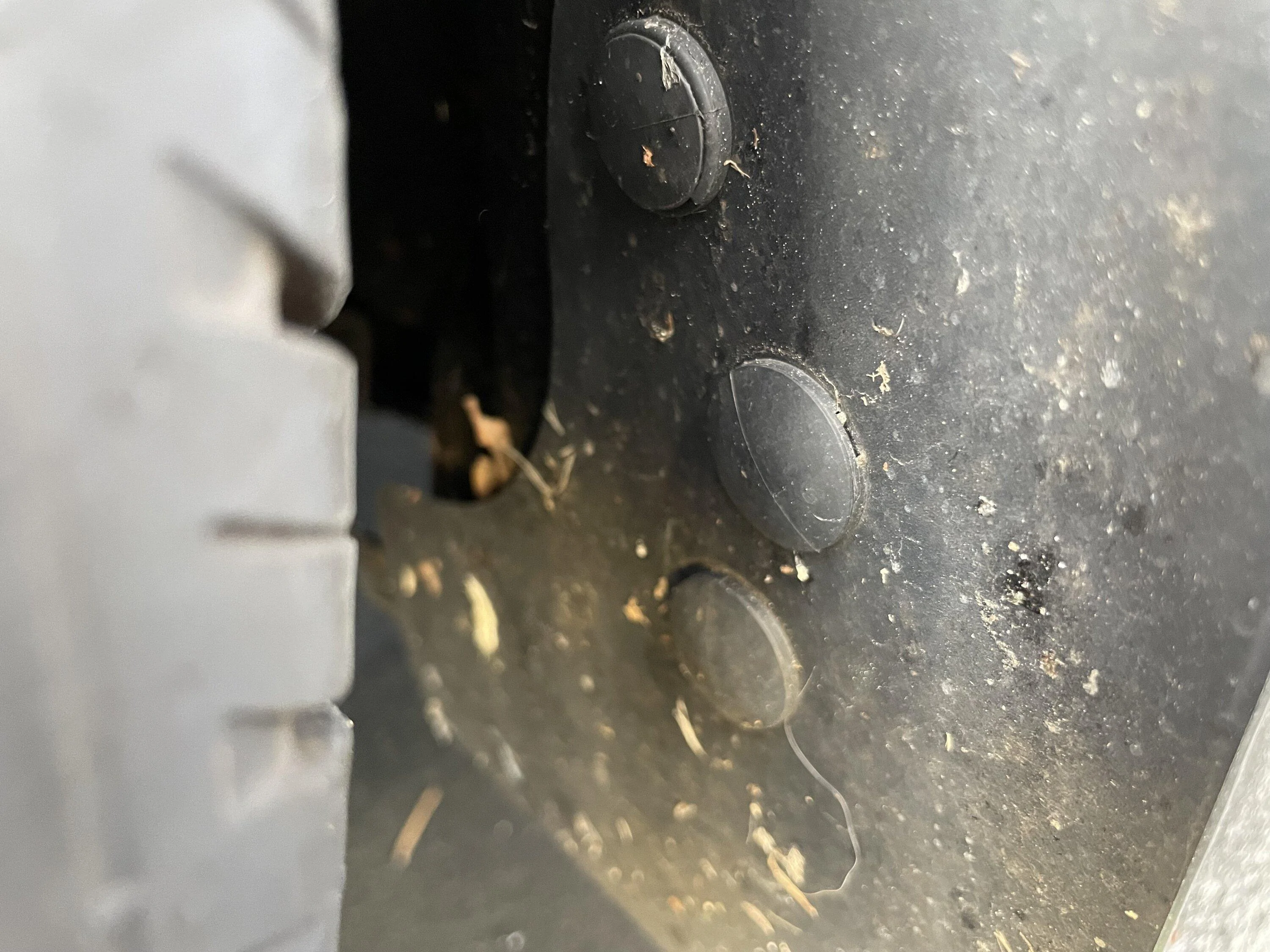 S650 Mustang Front inner wheel well issues IMG_7673