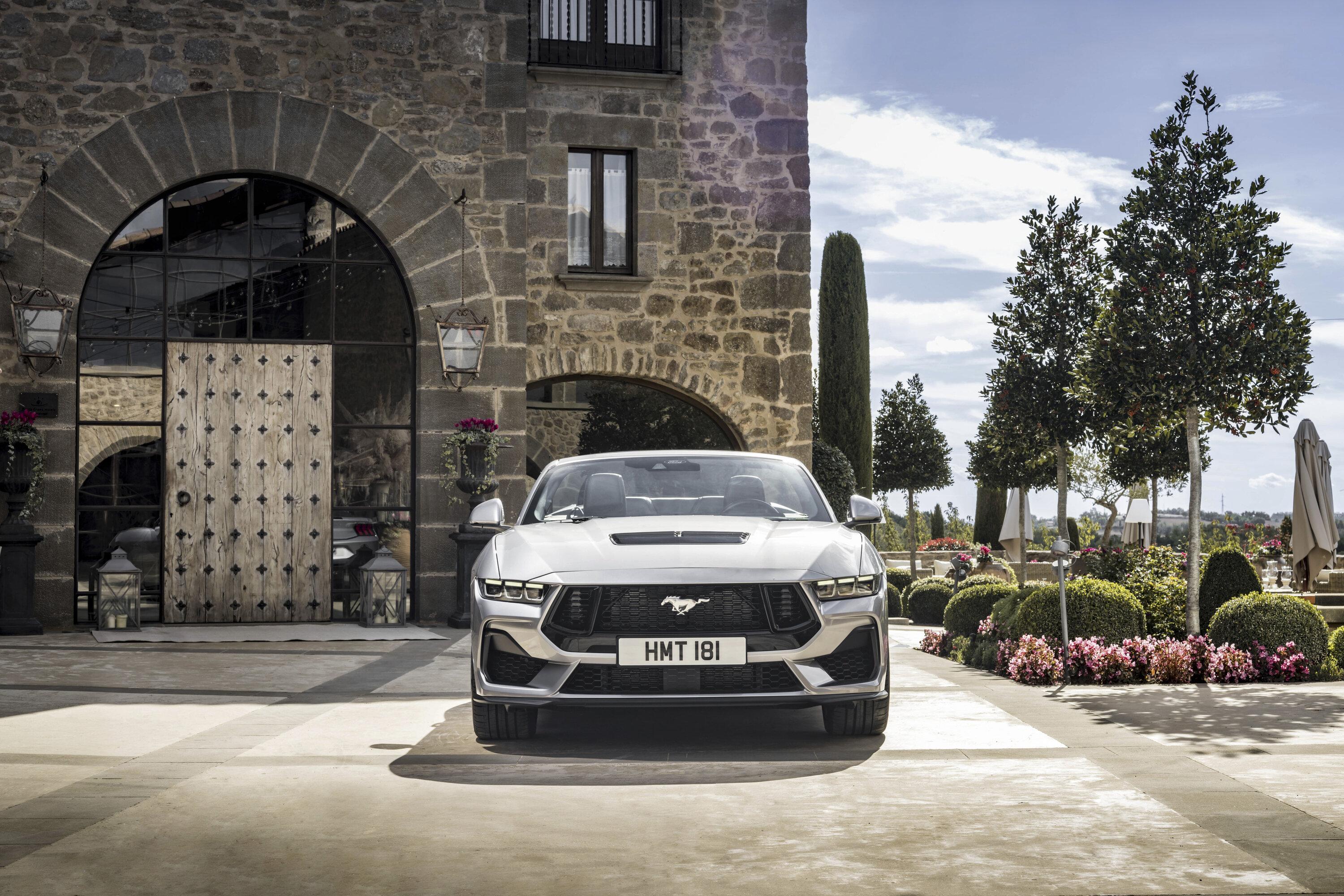 S650 Mustang 2024 Mustang and Dark Horse Officially Launches in Europe! 2024_FORD_MUSTANG_CONVERTIBLE_02