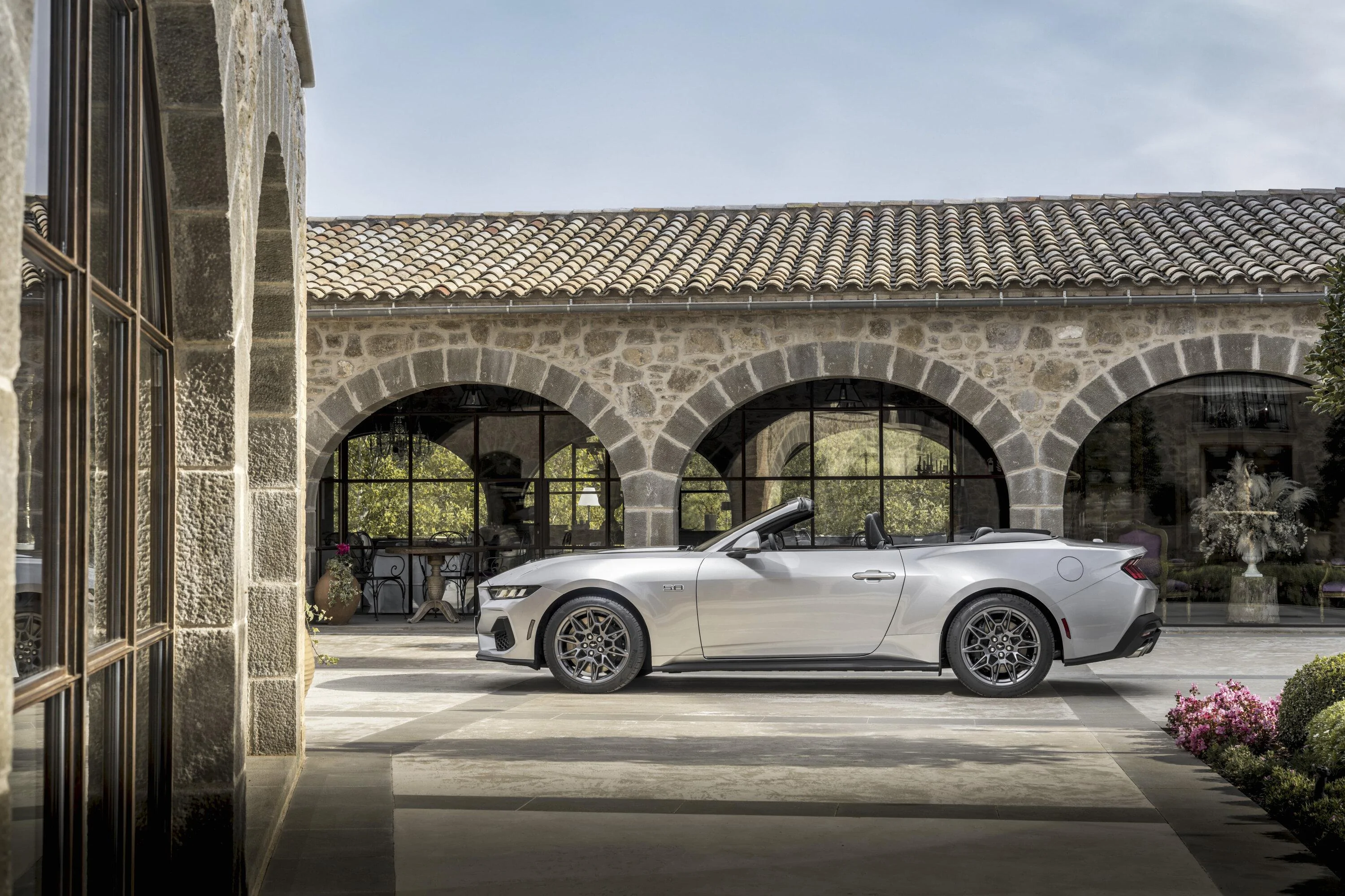 S650 Mustang 2024 Mustang and Dark Horse Officially Launches in Europe! 2024_FORD_MUSTANG_CONVERTIBLE_03