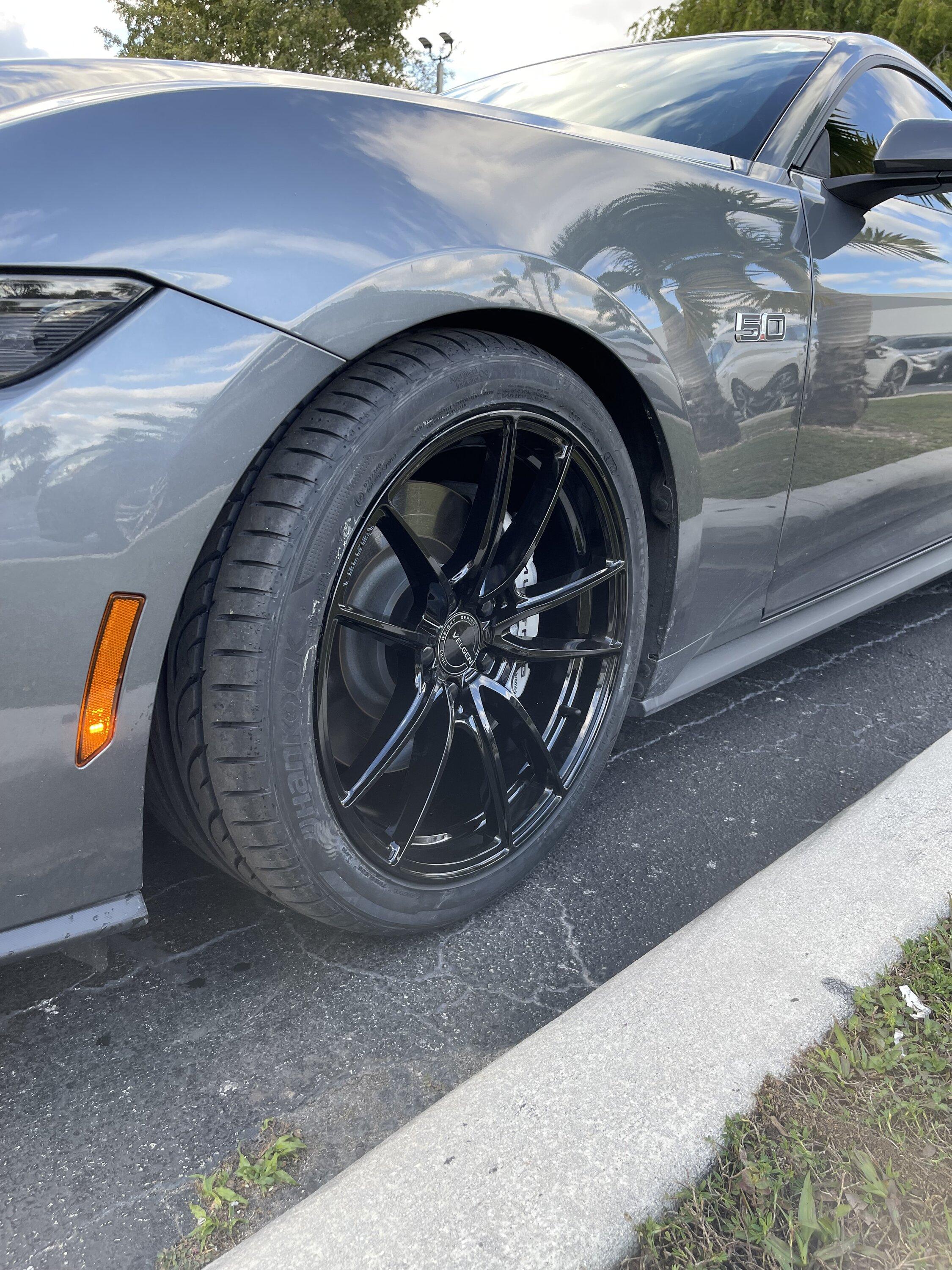 S650 Mustang Springs and wheels done finally! Steeda lowering springs + Velgen VF10 wheels IMG_9862