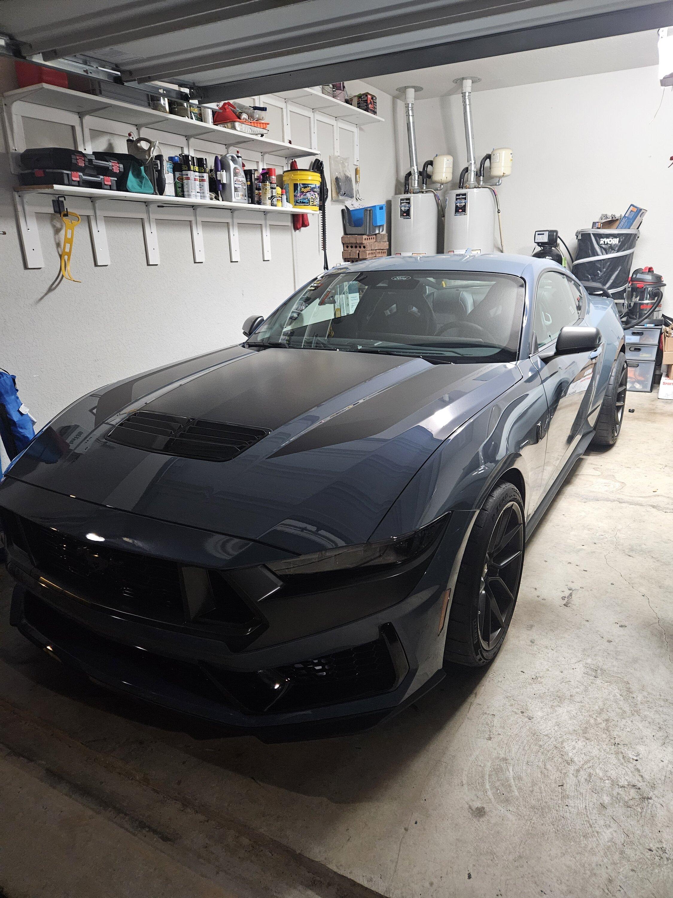 S650 Mustang HP Darkhorse Wheels installed on Base Darkhorse 20240221_235011