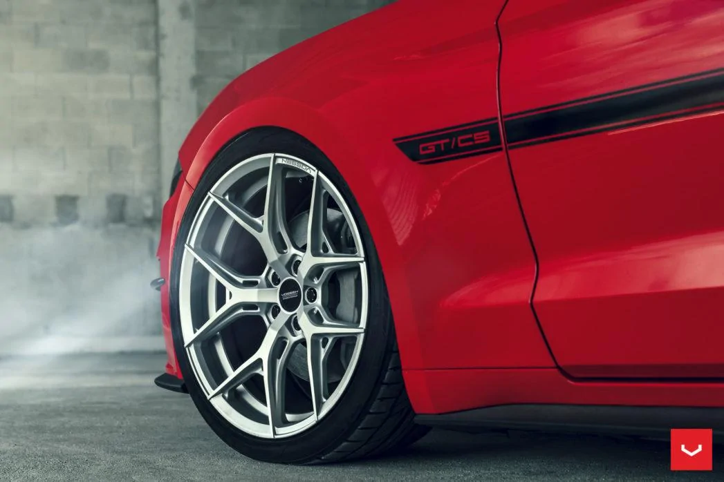 S650 Mustang Vossen HF-1 HF-2 HF-3 HF-4T HF-5 HF-7| Hybrid Forged Series | Member Pricing | Team VIBE Ford-Mustang-GT-Hybrid-Forged-Series-HF-5-©-Vossen-Wheels-2021-610-1047x698