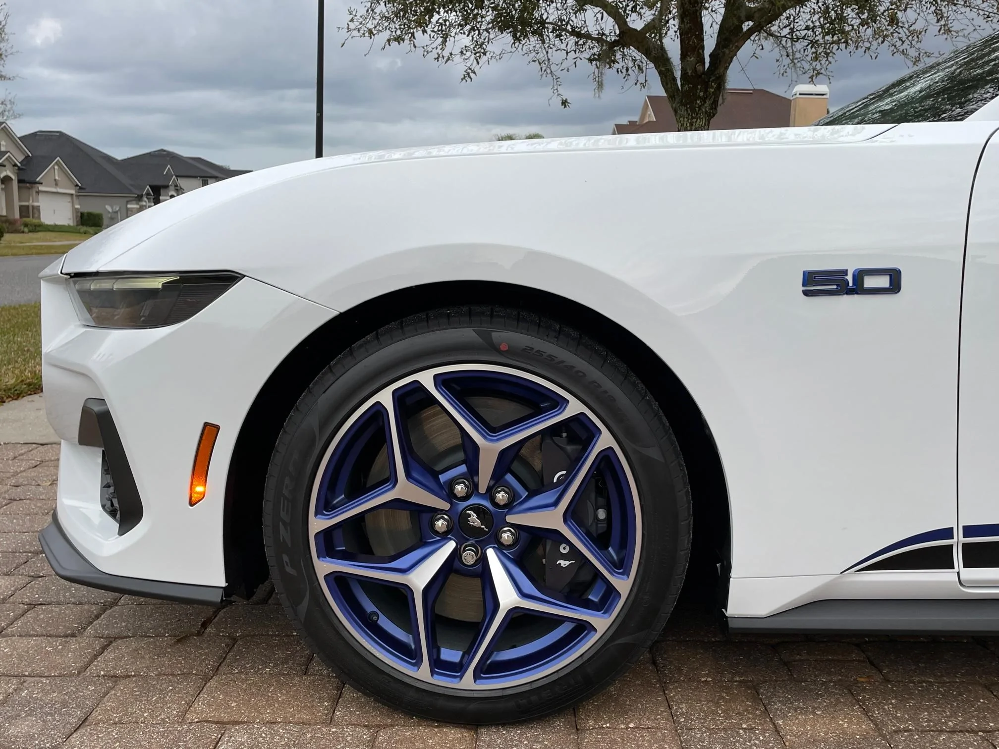 24 gt cs 3.webp