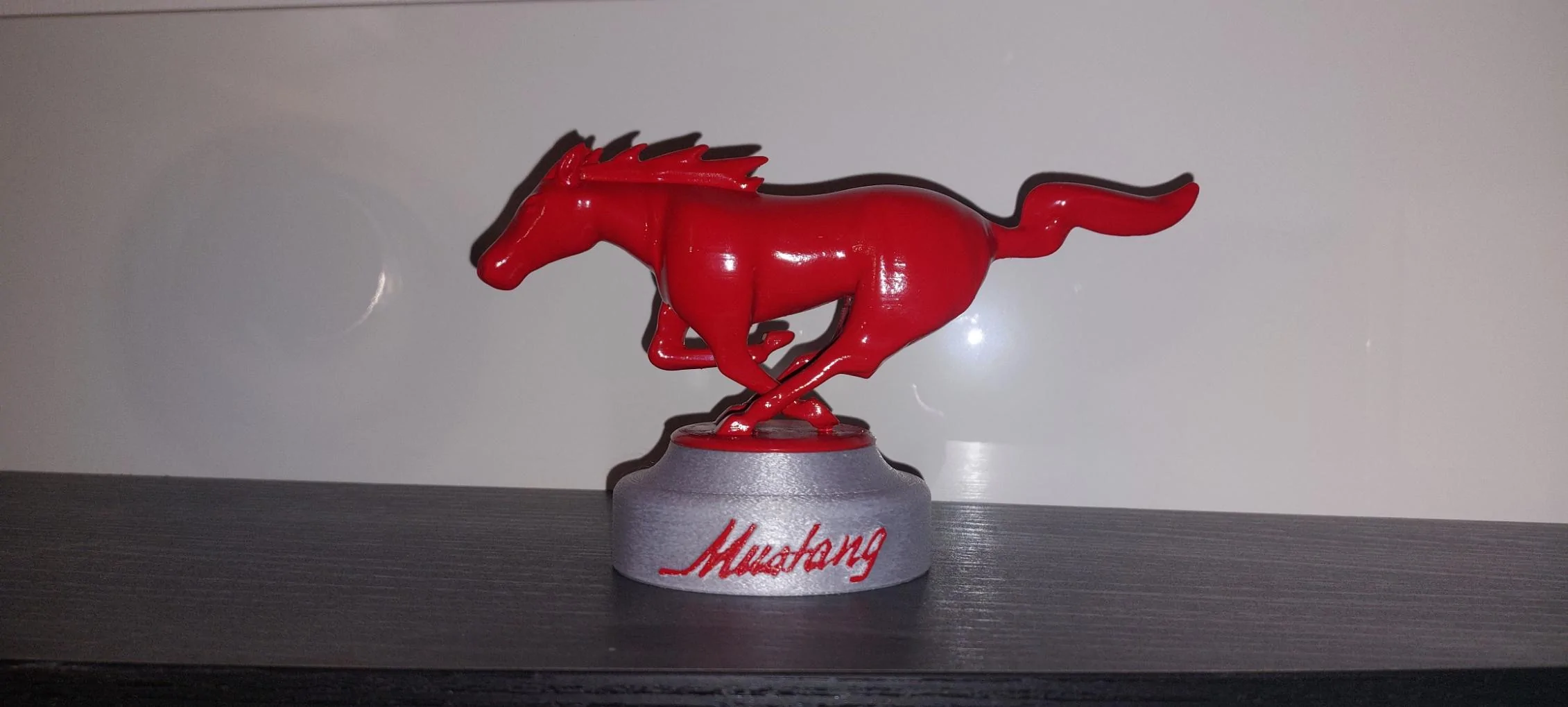 S650 Mustang Ford Mustang Running Pony Desk Sculpture 20230405_220143