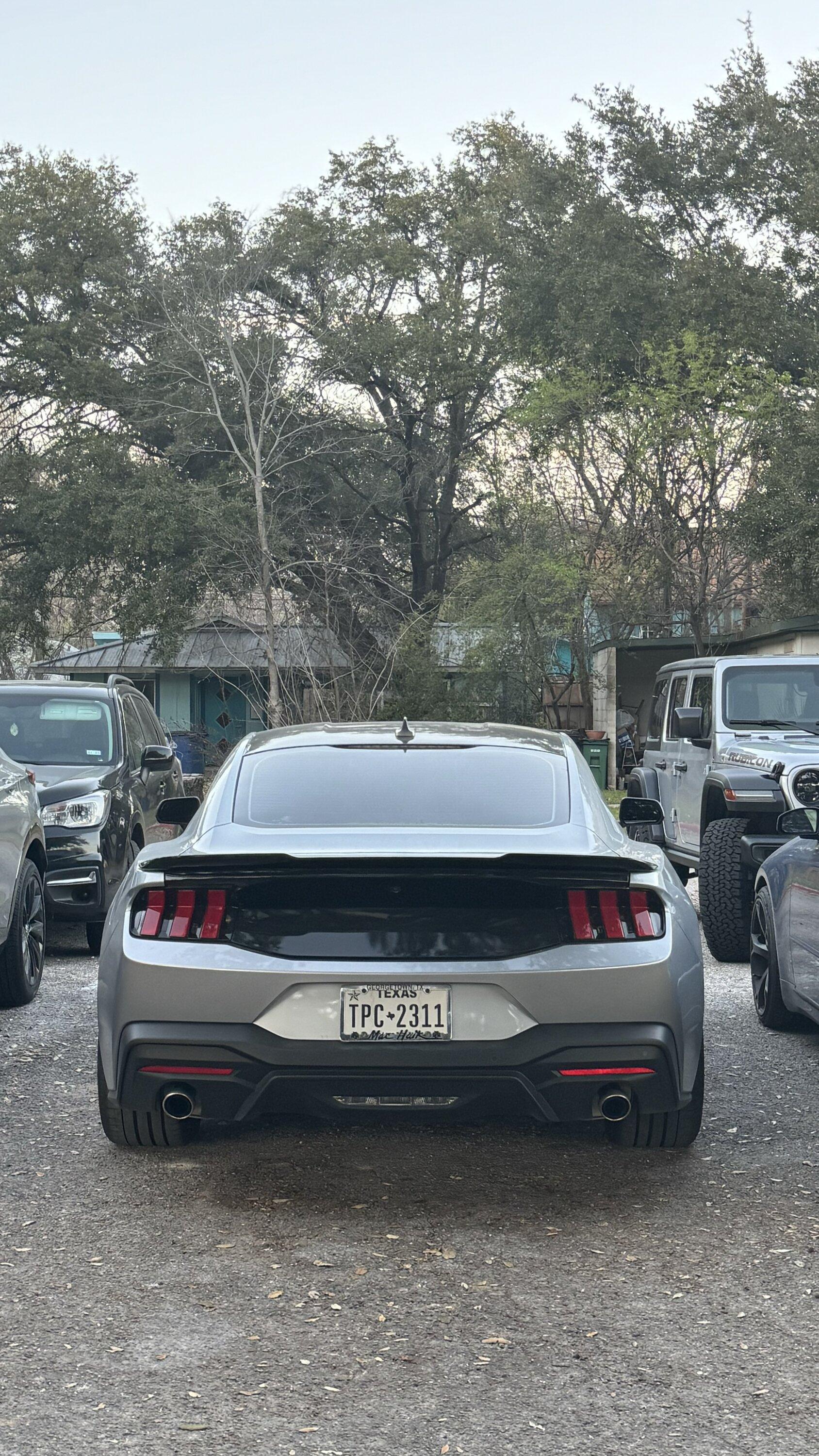 S650 Mustang Installed Air Design Spoiler + side stripes IMG_2932