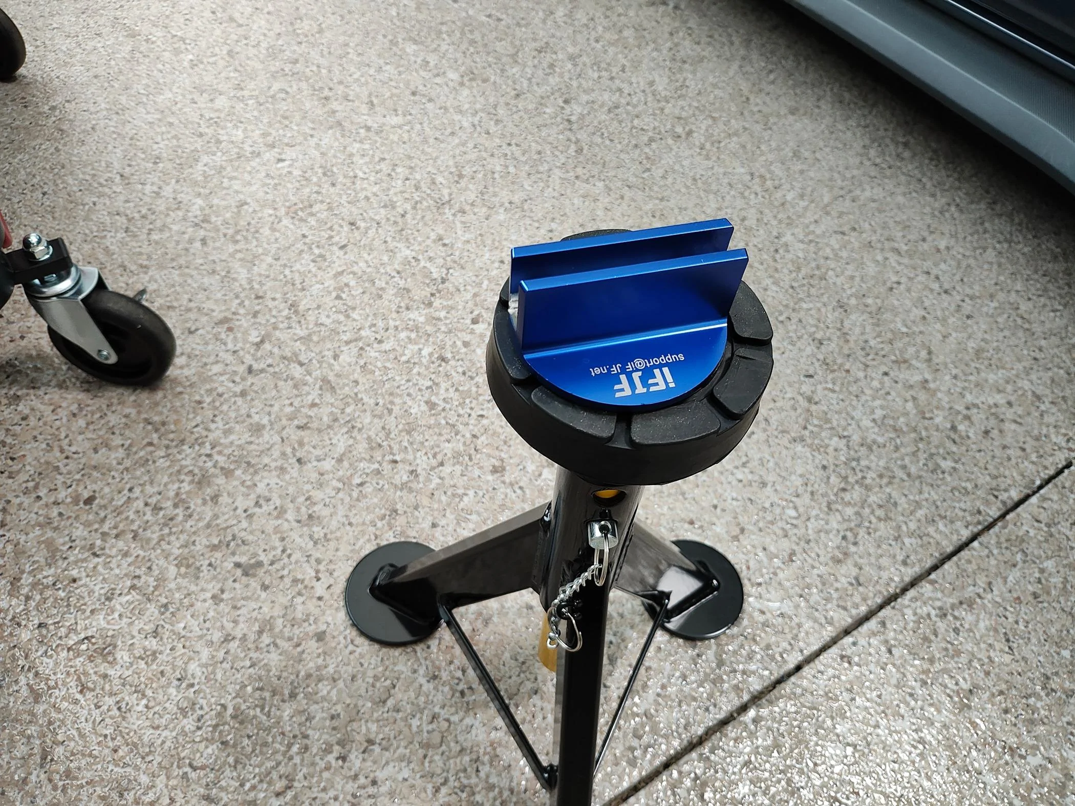 S650 Mustang Jack Stand Placement IMG_20240330_102546819
