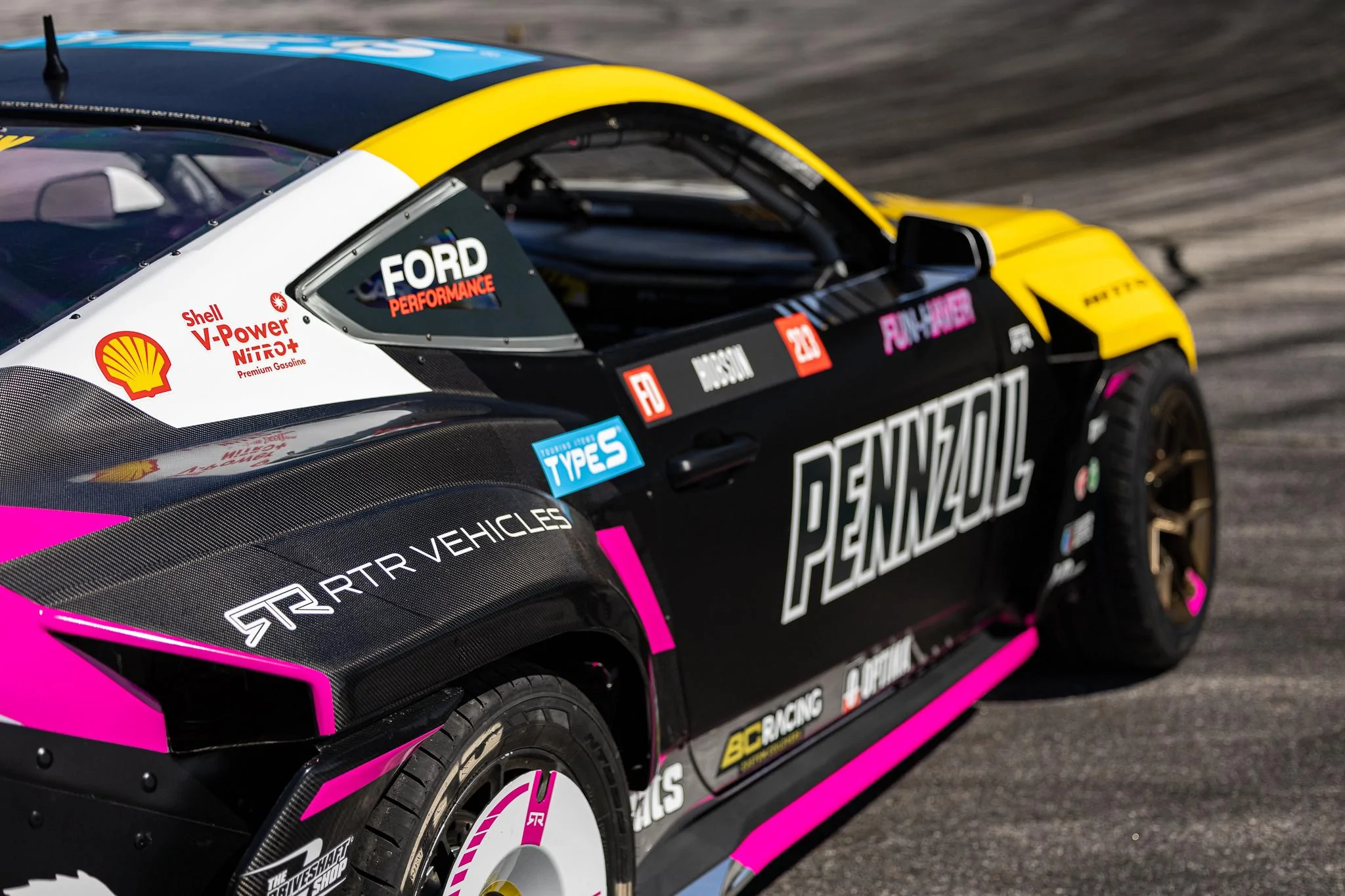 S650 Mustang FIRST LOOK 👀 // James Deane and Ben Hobson's 2024 Mustang RTR Spec 5-FD Liveries! JCOL7868-2