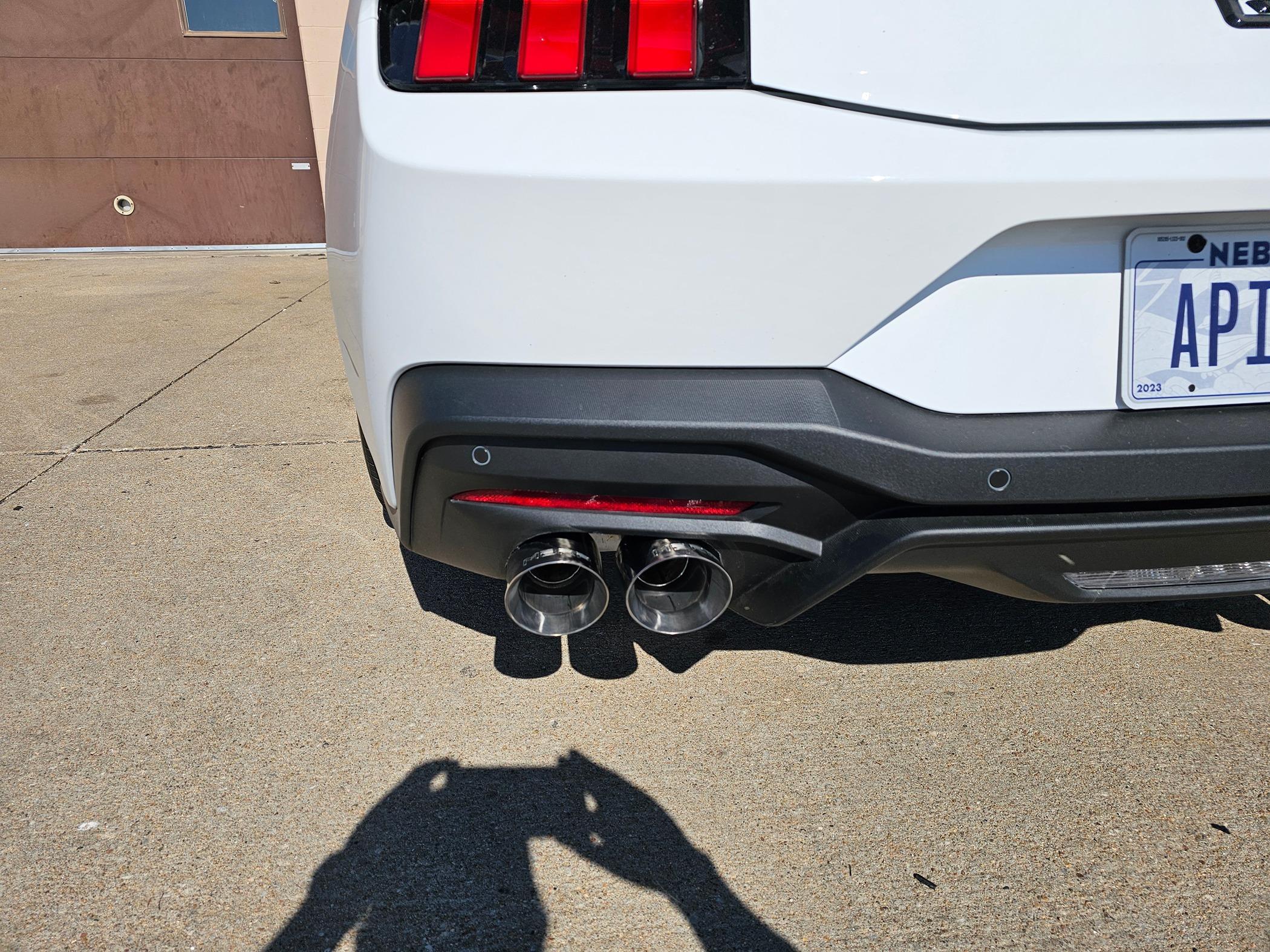 S650 Mustang Quad tips on non-active exhaust 1000005502
