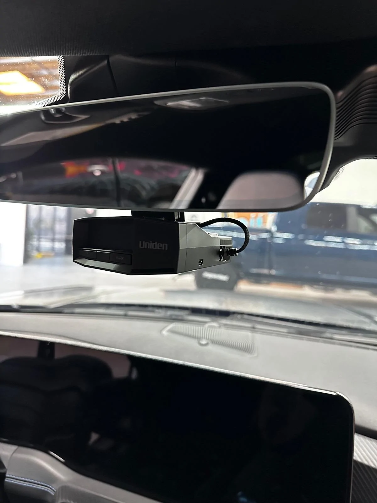 S650 Mustang Try to use the USB by mirror IMG_0091