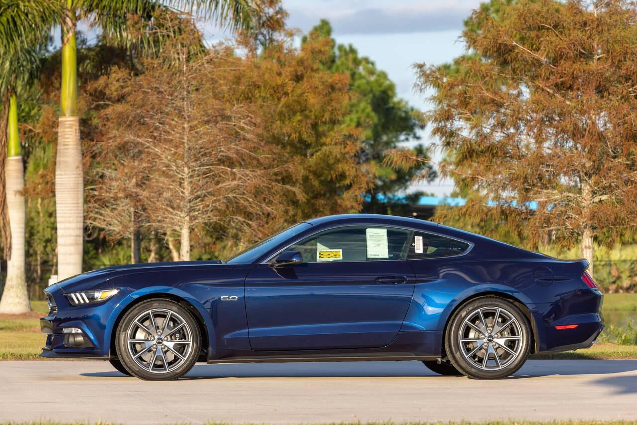 S650 Mustang Ford Mustang 60th Anniversary Package Limited Edition Draws on Classic Style of 1965 Original 2015-ford-mustang-50th-anniversary-8