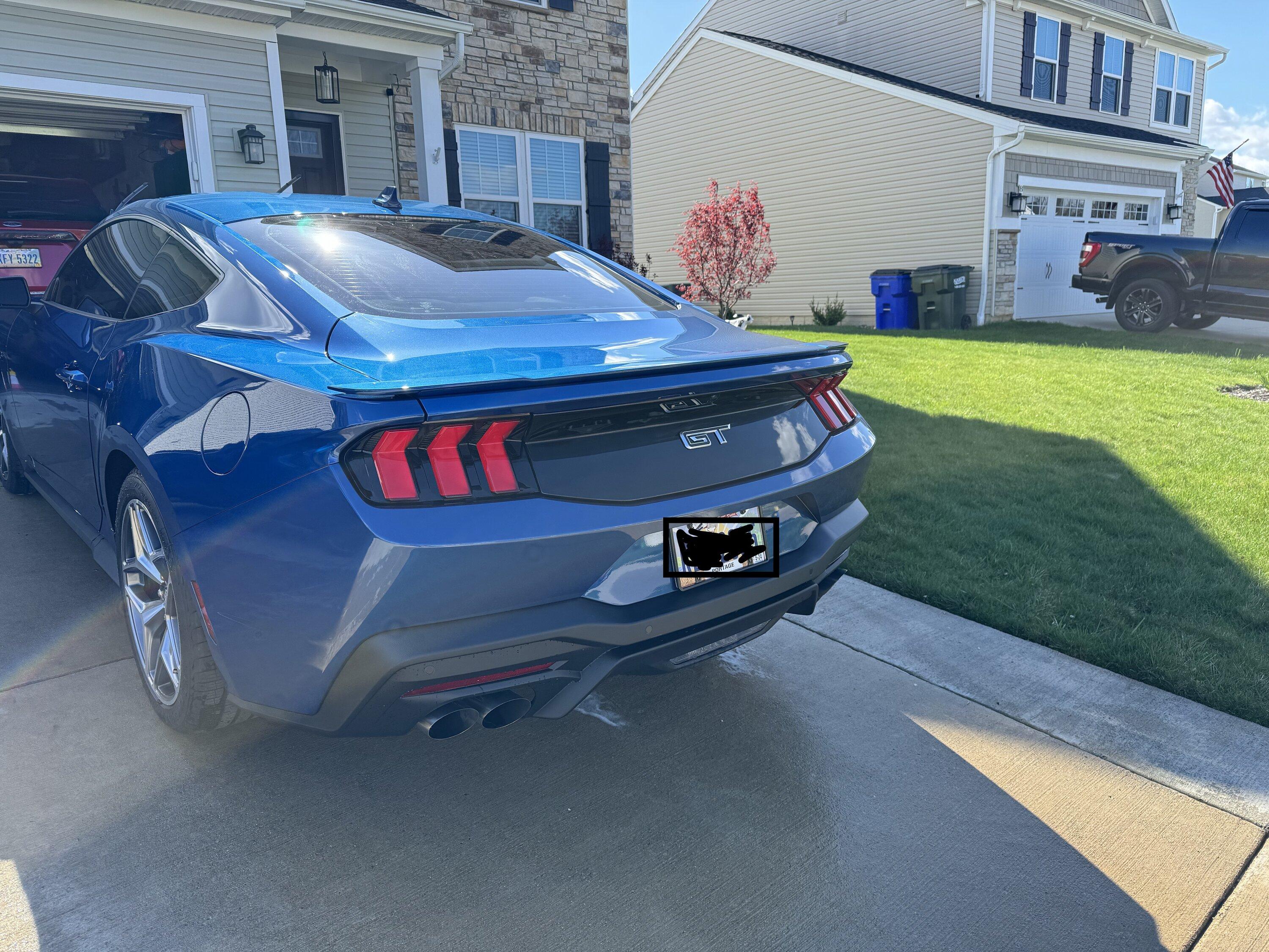 S650 Mustang MUSTANG 2024 AIRDESIGN GLOSS BLACK TRUNK APPLIQUE EXTERIOR TRIM IMG_0578
