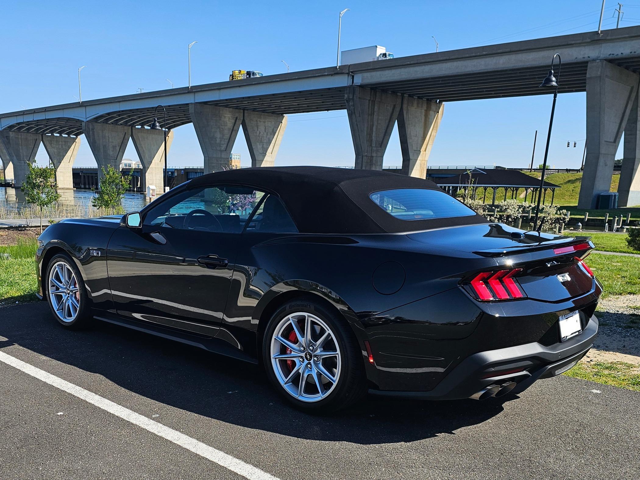 S650 Mustang Share your Fav S650 shot 1000012676
