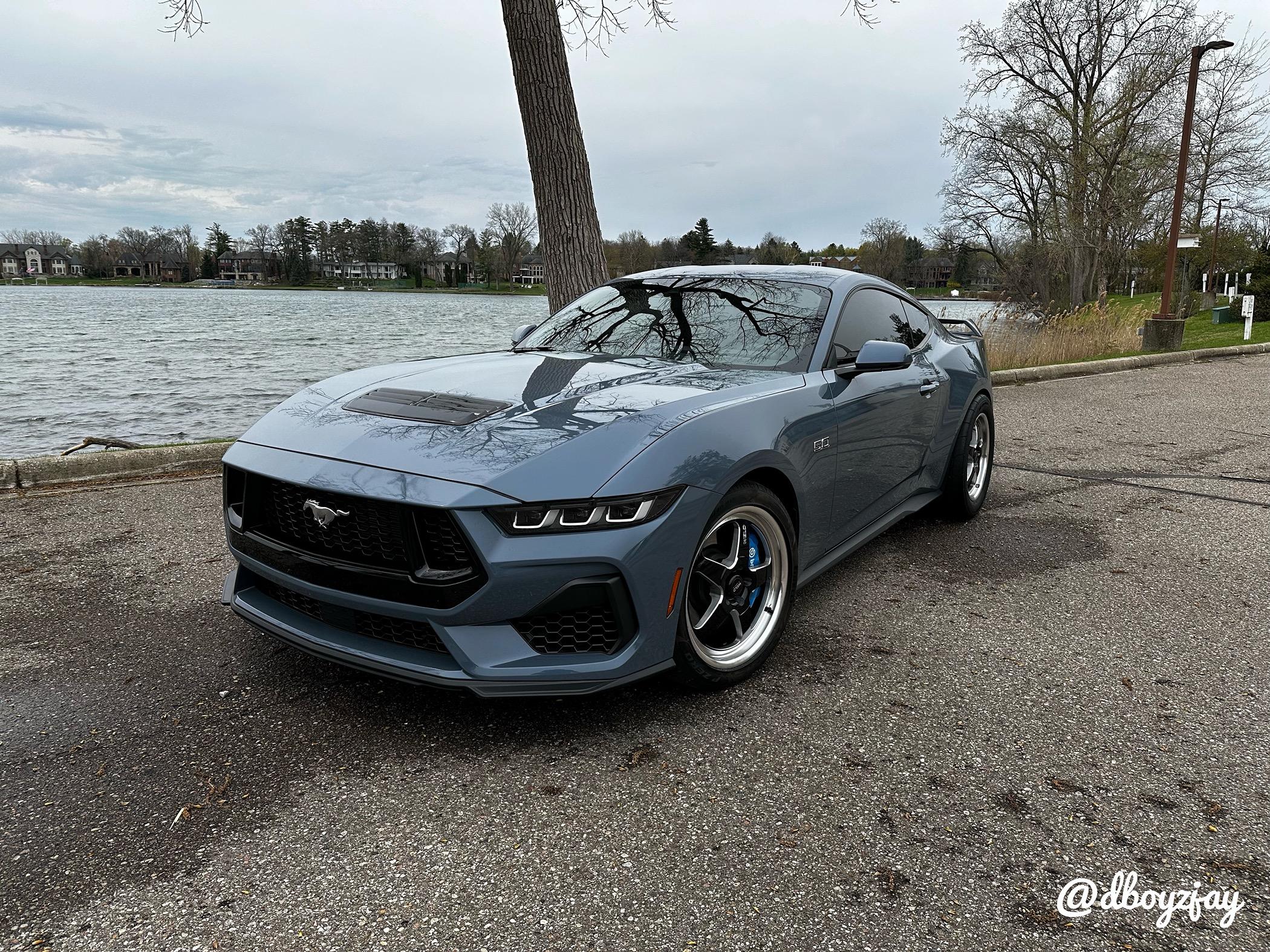 S650 Mustang Weld S155 Drag Pack installed on vapor blue Mustang Gt! Attachment-1