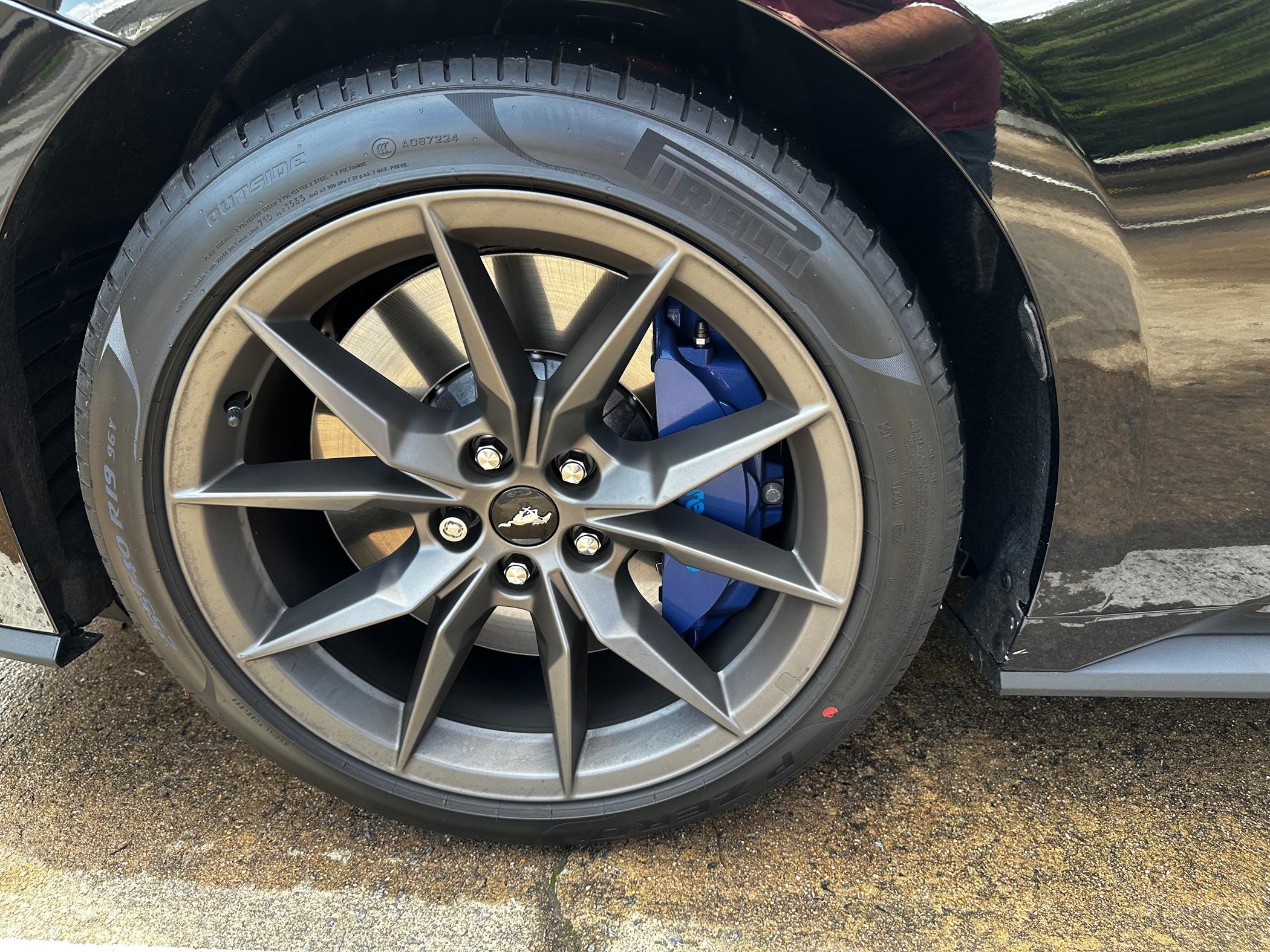 S650 Mustang $1350 Dark Horse Wheels Tires 275 miles IMG_0797