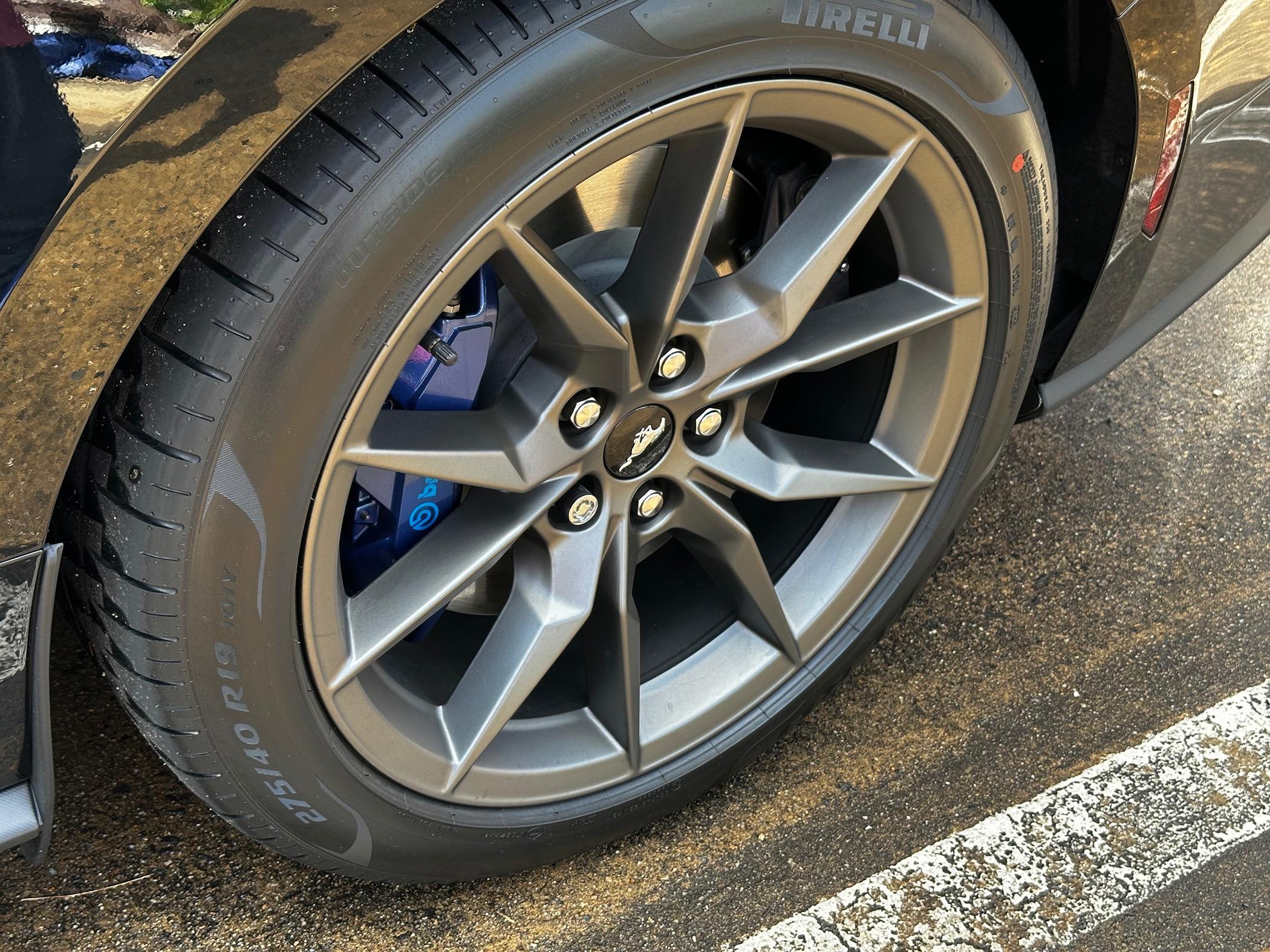 S650 Mustang $1350 Dark Horse Wheels Tires 275 miles IMG_0800