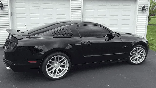 S650 Mustang Anyone have pics of a S650 (Eco) w/back window and rear window louvers? 1716305623936-qq