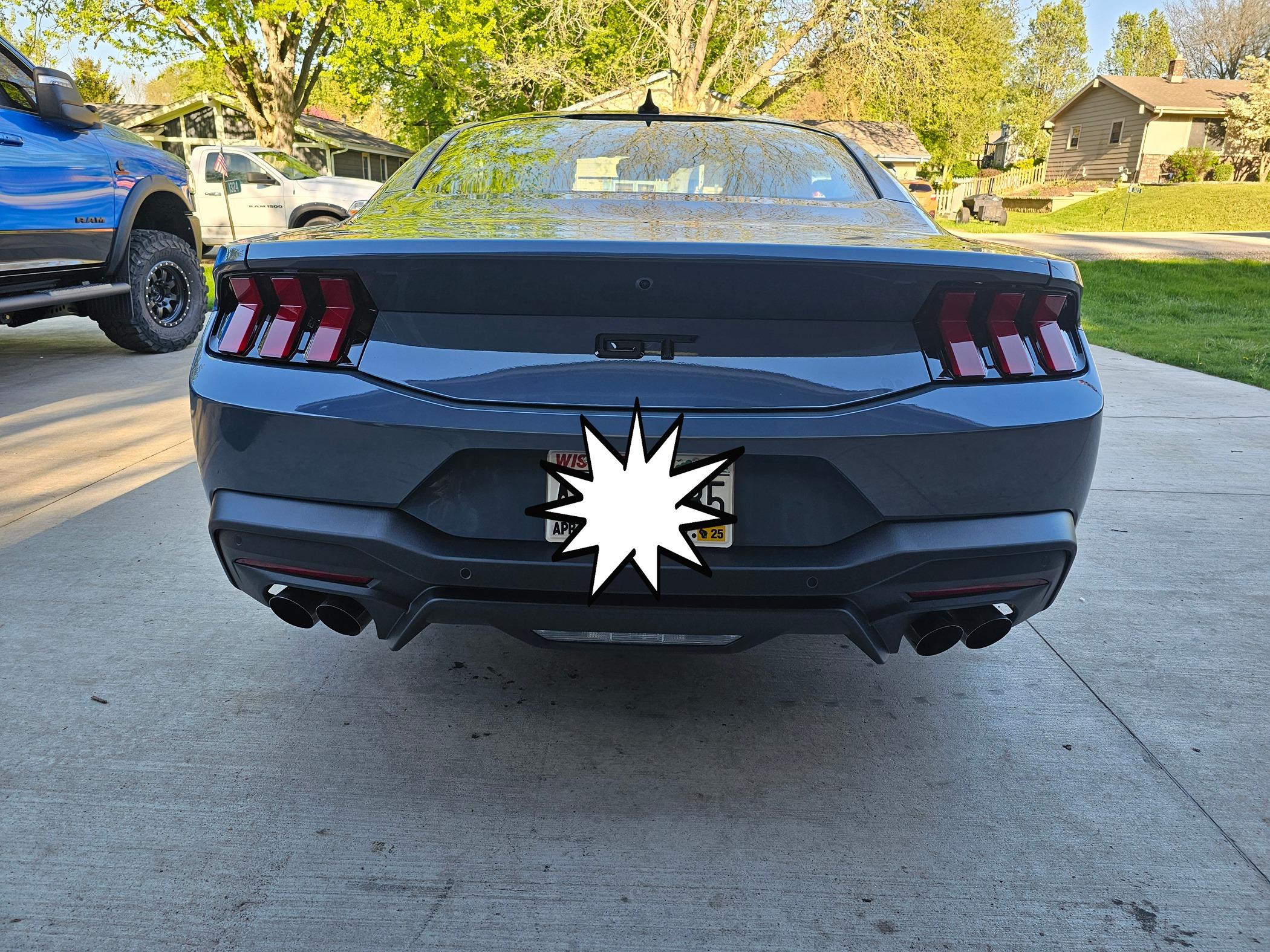 S650 Mustang Spoiler Delete? 1000019127