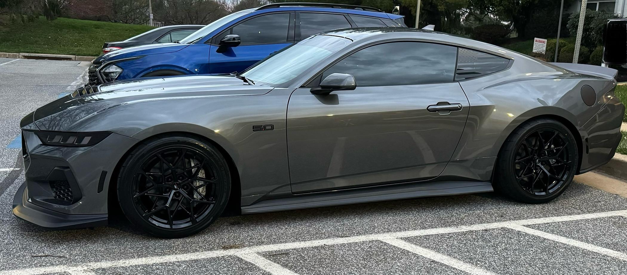 S650 Mustang Official CARBONIZED GRAY Mustang S650 Thread IMG_0334