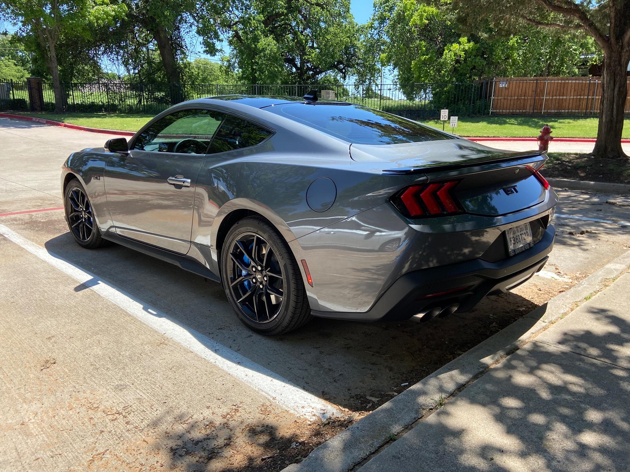 S650 Mustang Official CARBONIZED GRAY Mustang S650 Thread IMG_2191