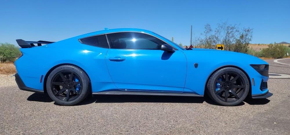 6GR7 BABY BLUE DARK HORSE 1.jpg