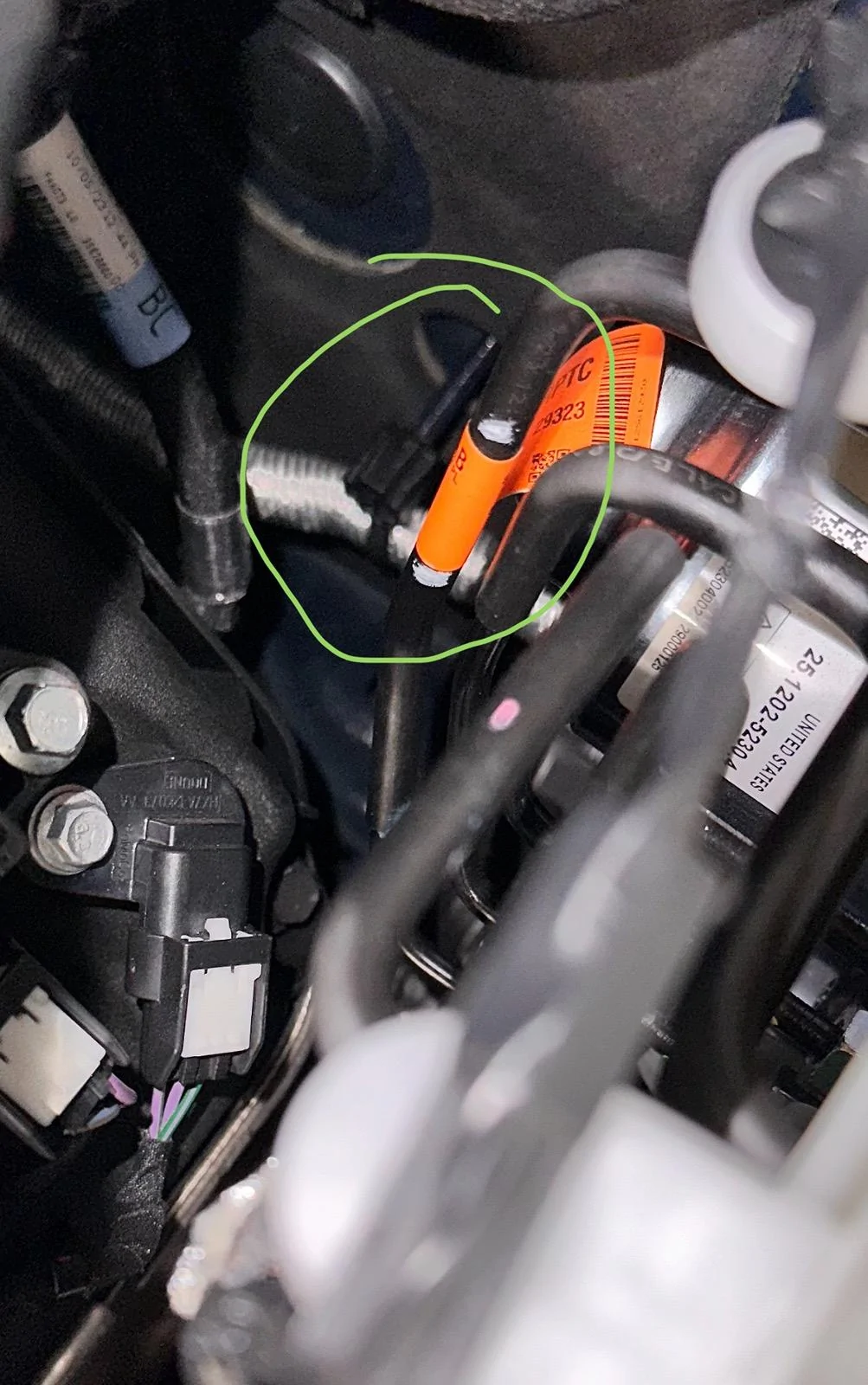 S650 Mustang Recall 24S36 - Leaking Hydraulic Clutch Pressure Line IMG_3477