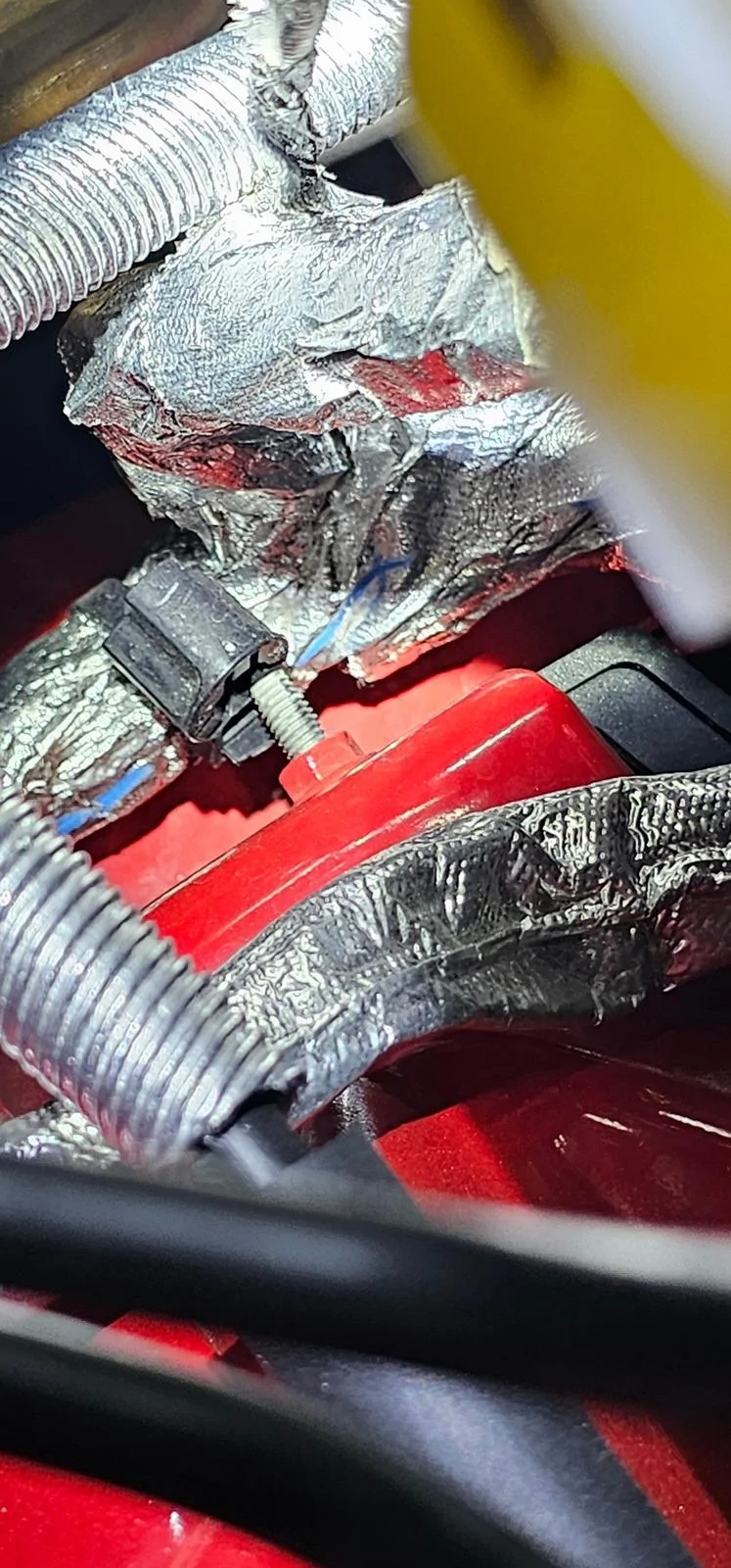 S650 Mustang Recall 24S36 - Leaking Hydraulic Clutch Pressure Line 20240606_174746
