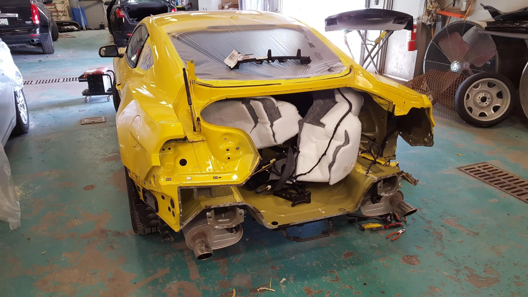 S650 Mustang Rear ended. Frame damage possible 20160128_134409