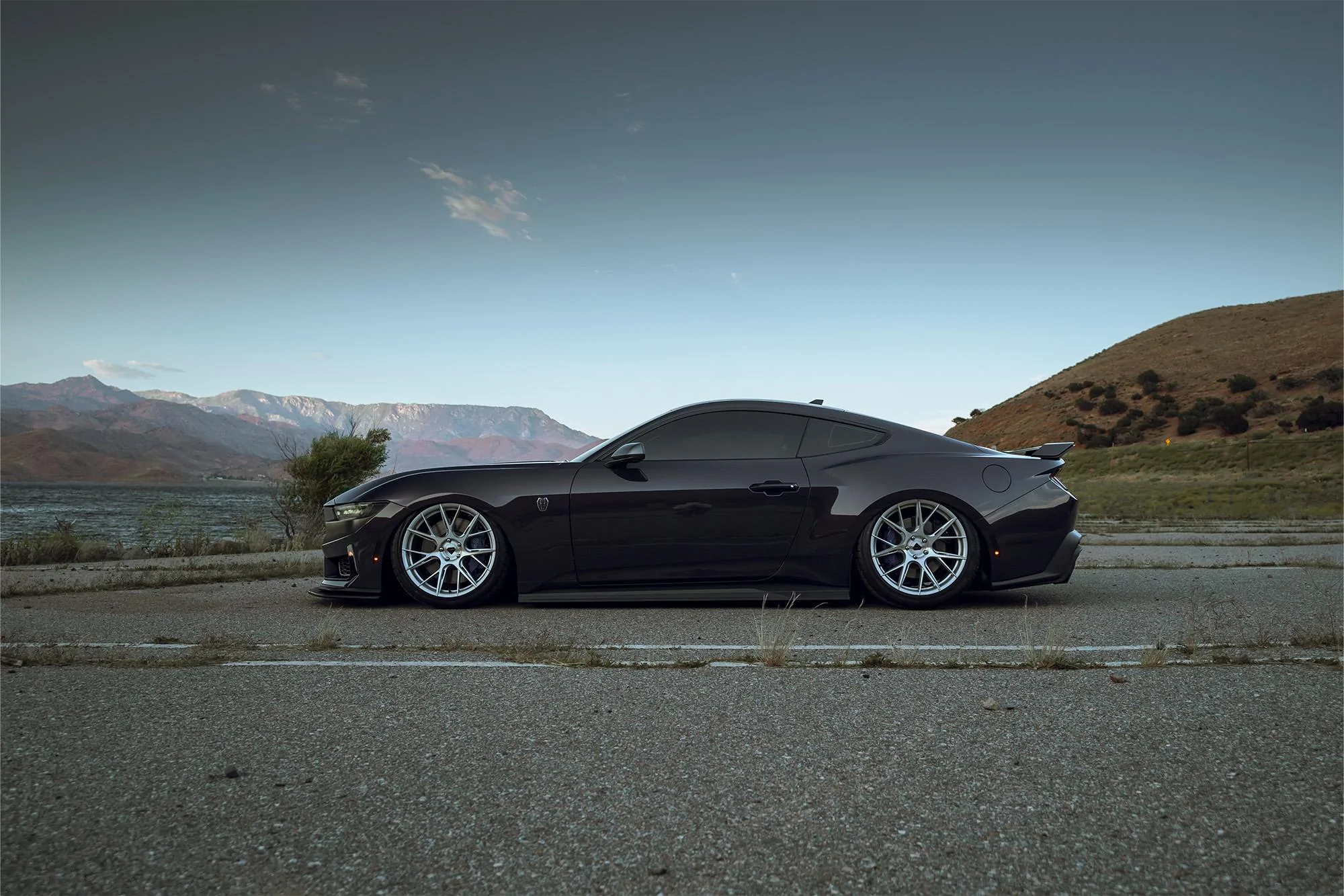 S650 Mustang Blaque Diamond BD-F18 Wheels on S650 Mustang 2024-mustang-darkhorse-bdf198-brushed-silver-10 (1)